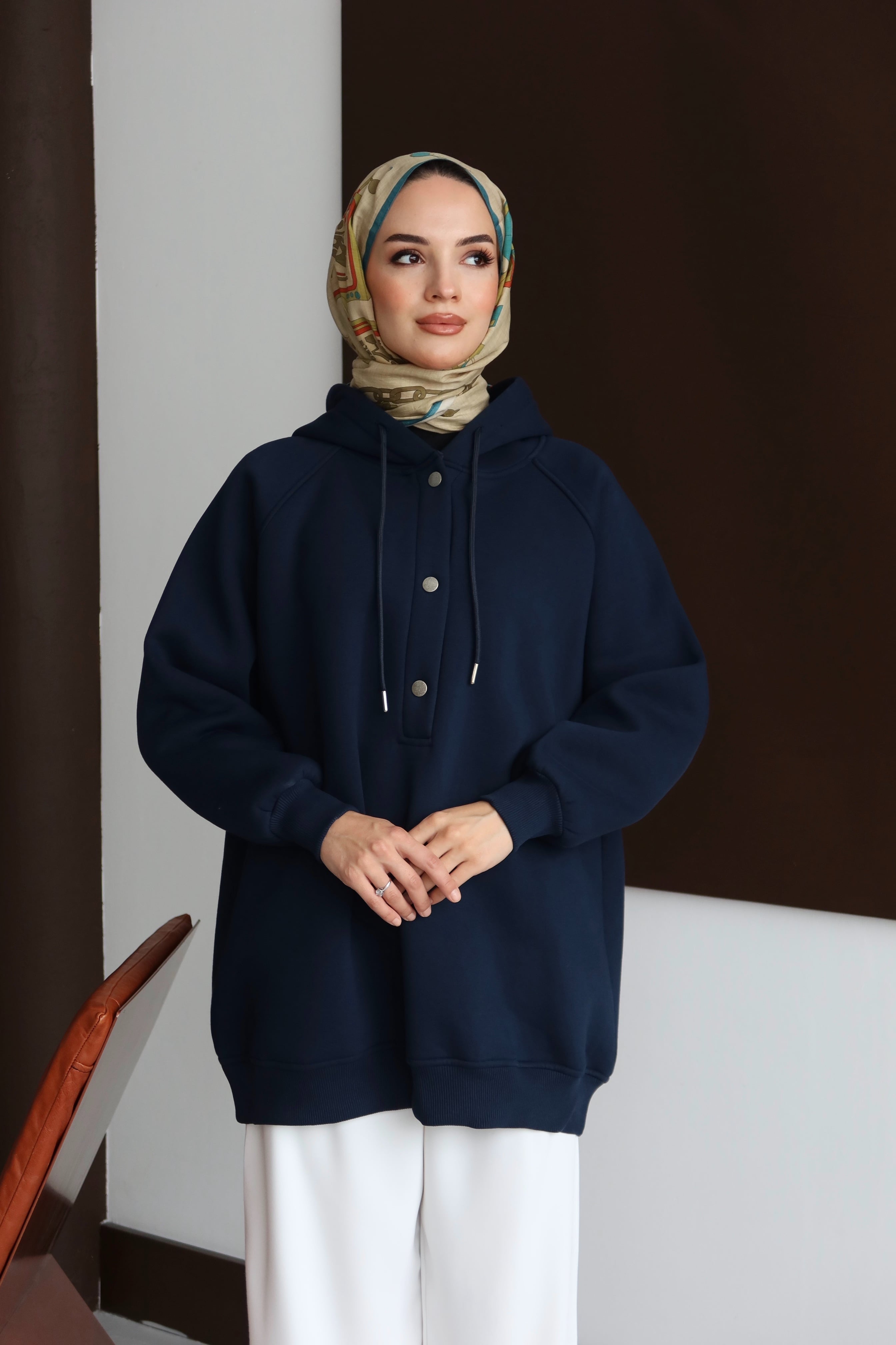 Çıtçıtlı Şardonlu Üç İplik Sweatshirt - Lacivert
