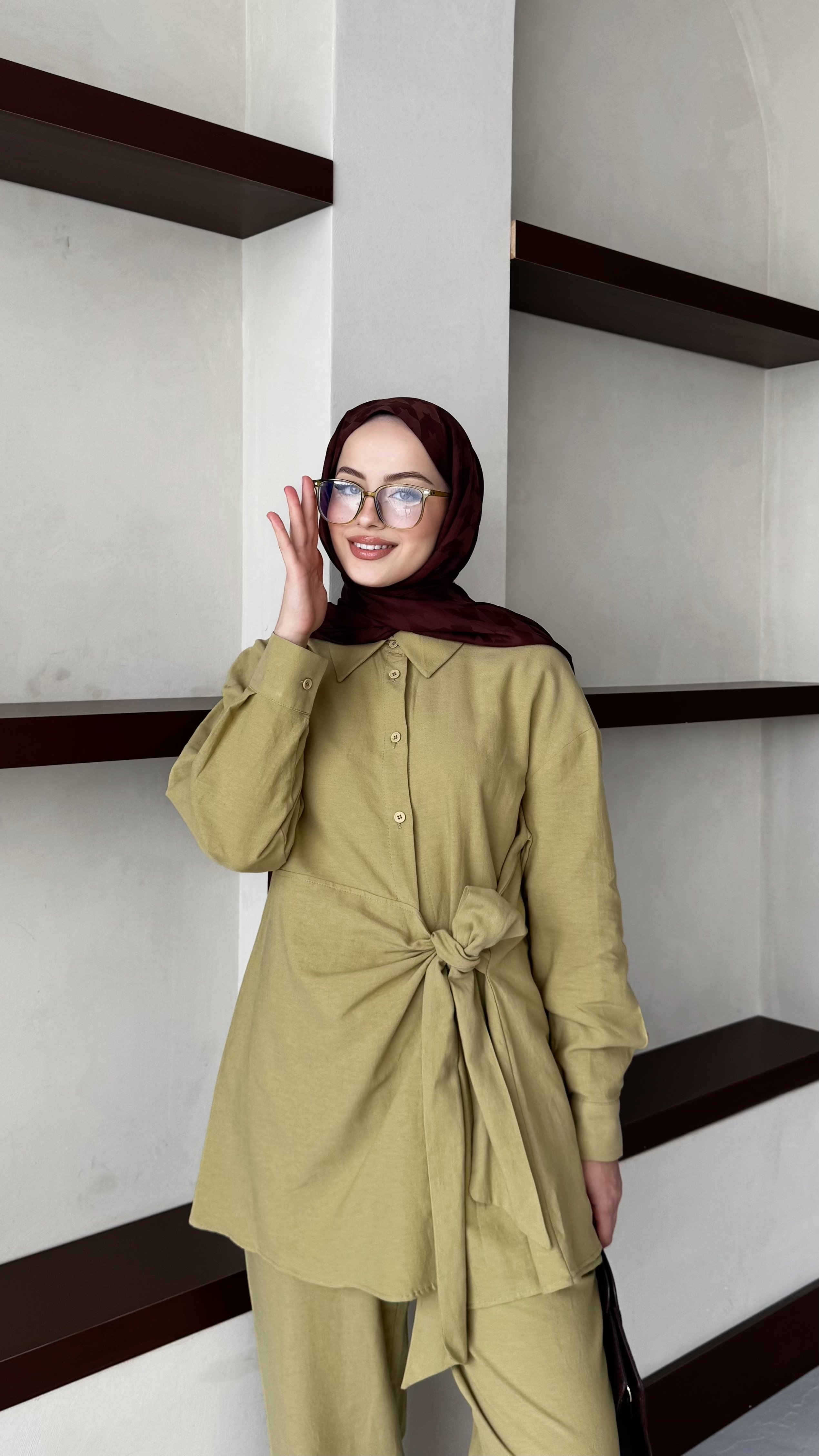 LARA KETEN BAĞLAMA DETAYLI TAKIM