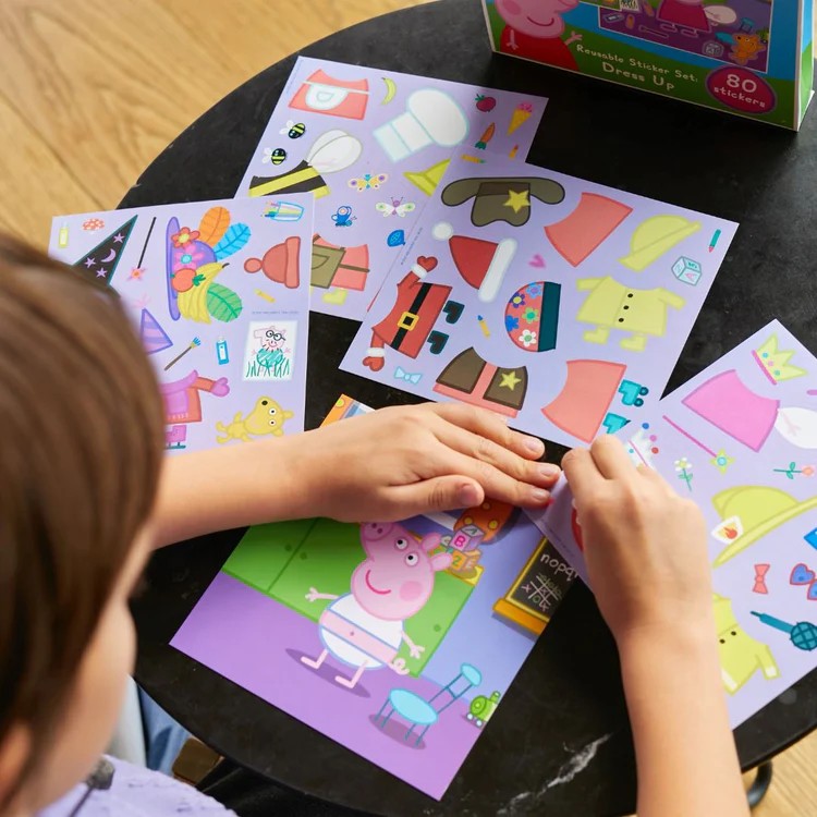 Dress-Up Reusable Sticker Set: Peppa Pig'in Tarzını Belirle