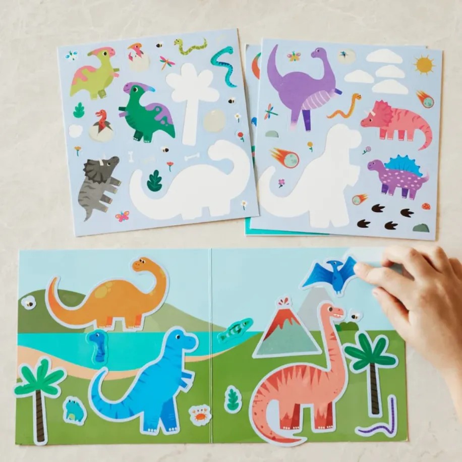 Reusable Sticker Set: Dinosaurs - Tak Çıkar Çıkartma Oyunu