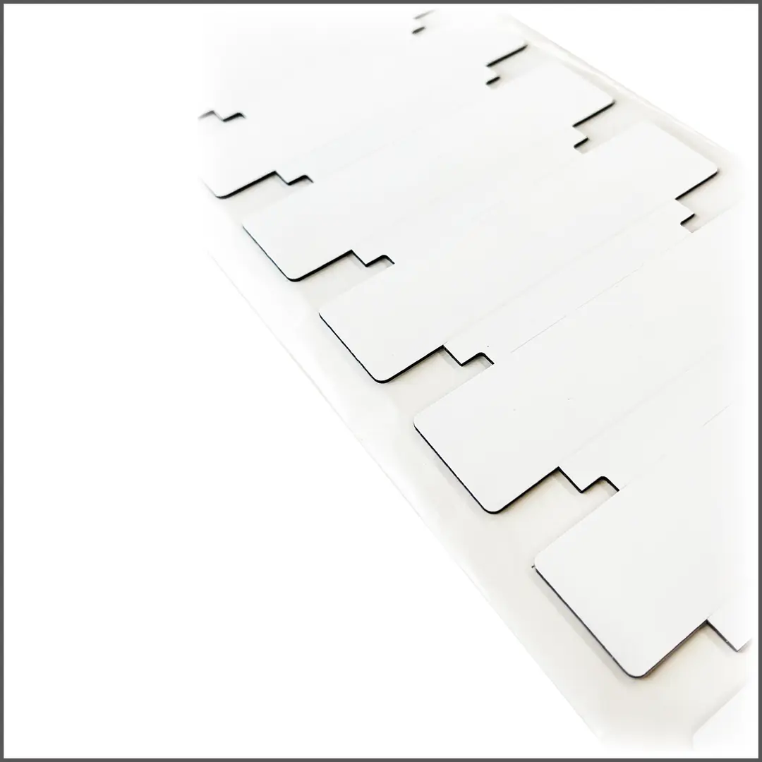 Omni-ID IQ 600 Metal Yüzey RFID Etiketi