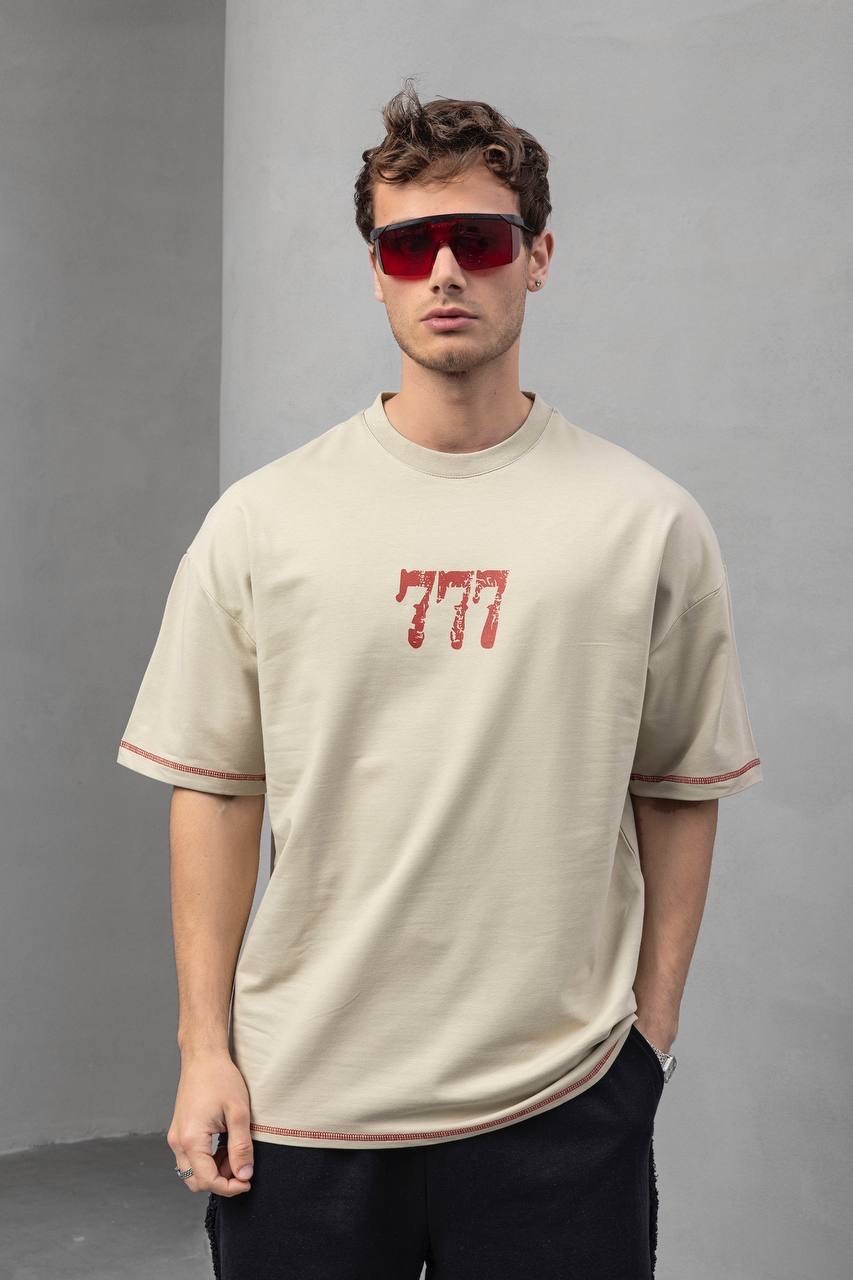 777 Baskılı Bej Tişört 