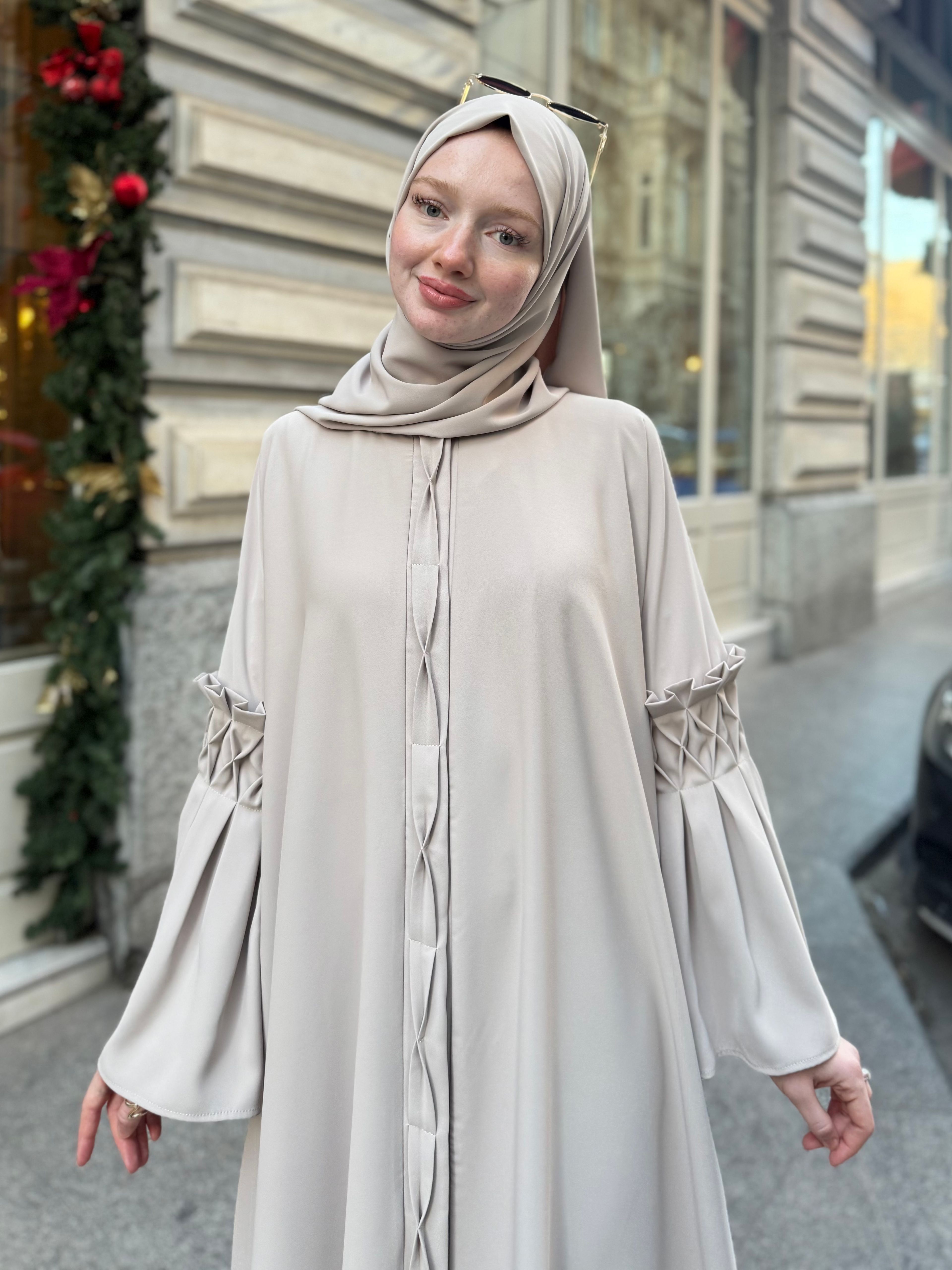 Lal Abaya ✨