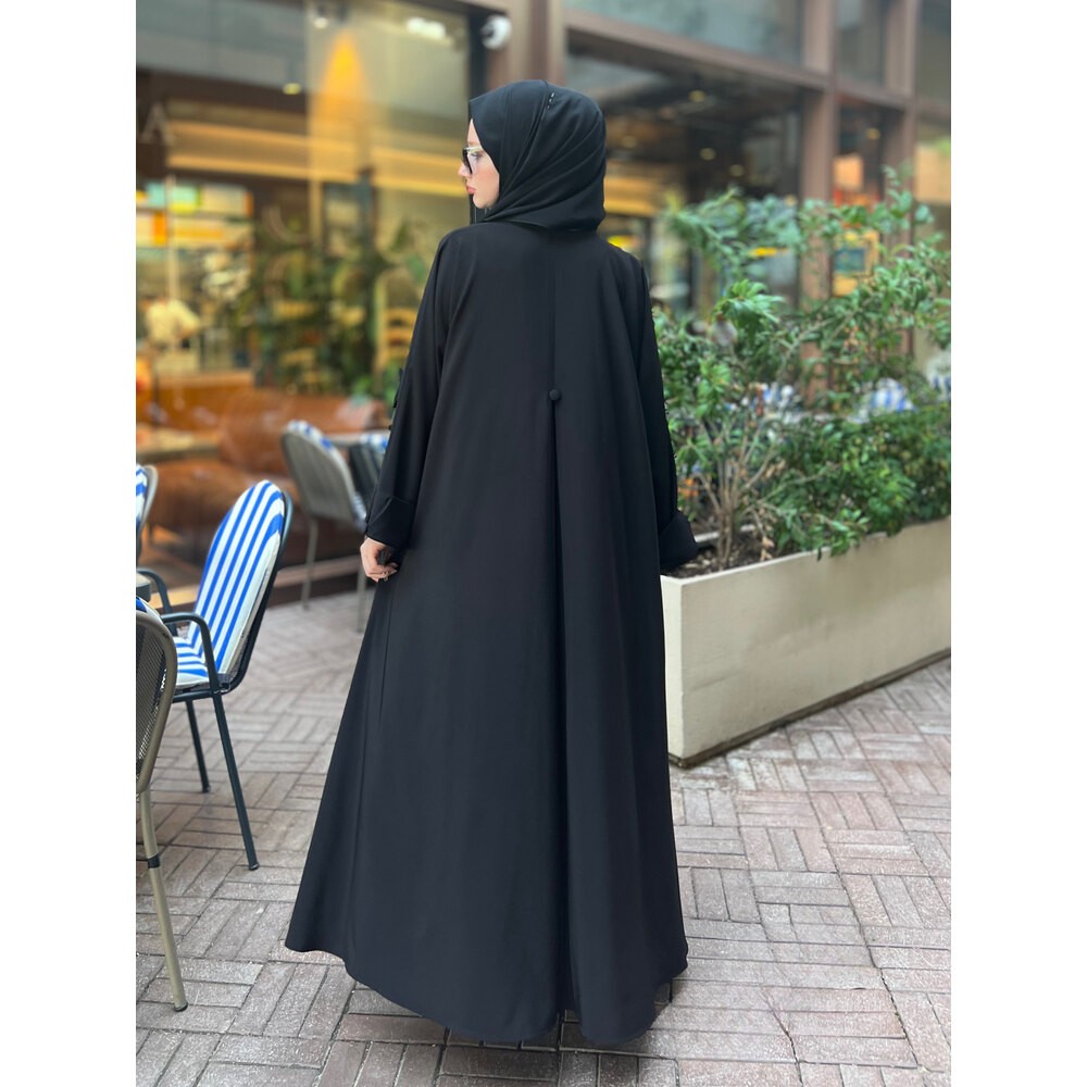 Düğme detaylı Siyah Abaya