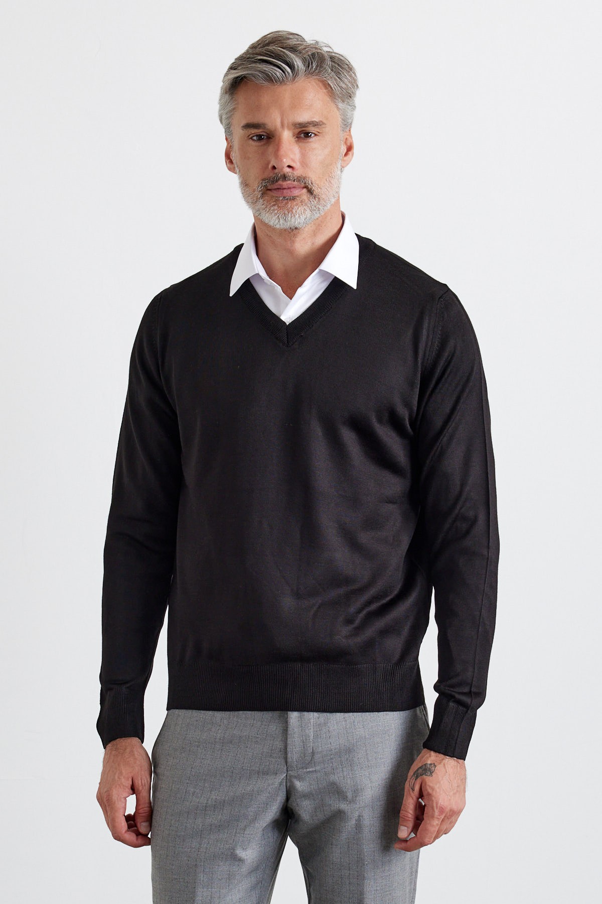  Men's Standard Fit Regular Cut V-Neck Sweater - Black