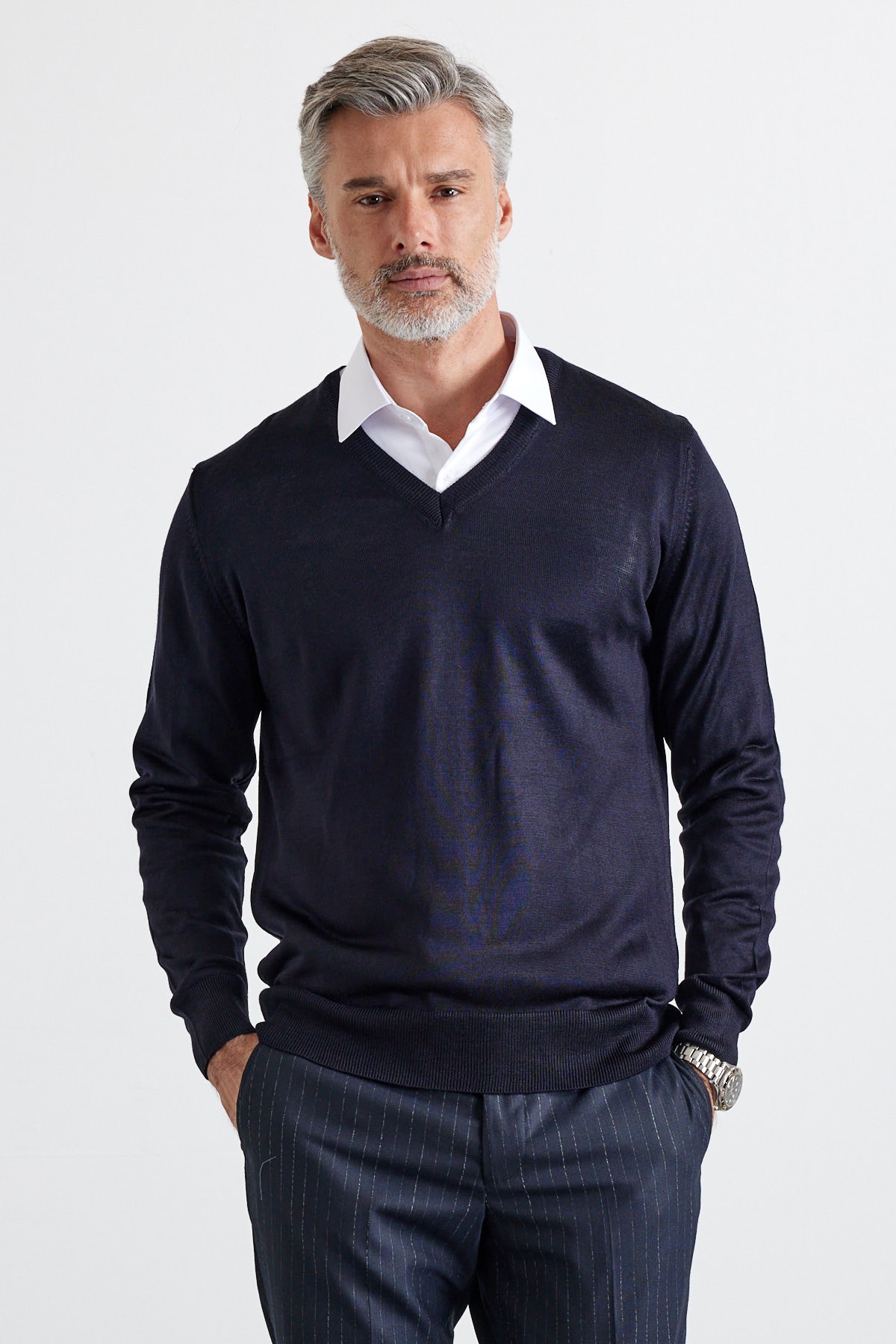  Men's Standard Fit Regular Cut V-Neck Sweater