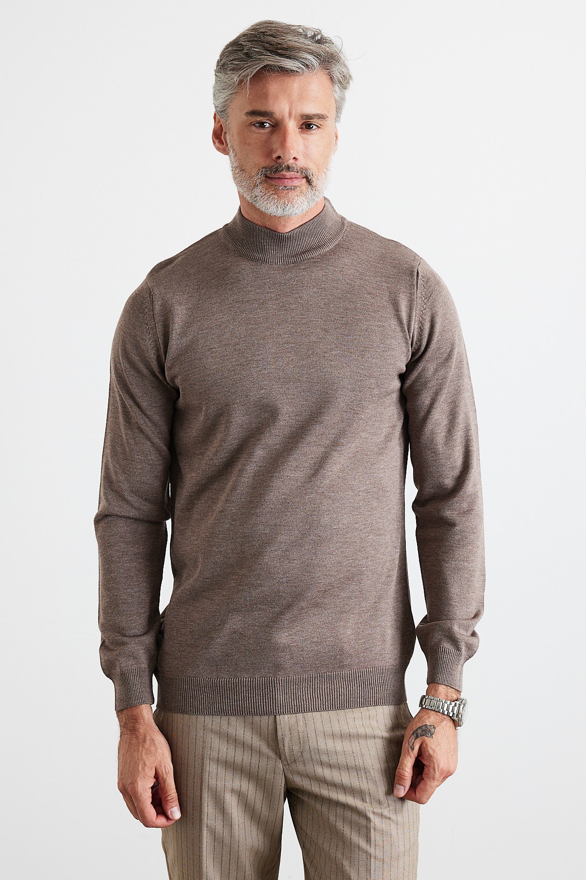 Men's Slim Fit Narrow Cut Half Fisherman's Collar Turtleneck Sweater - Brown