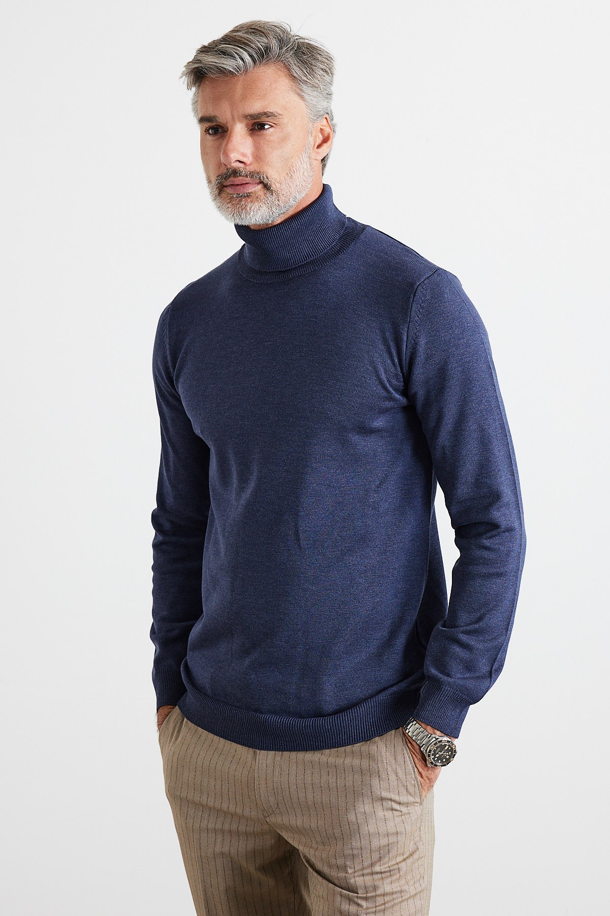 Men's Slim Fit Tight Cut Fisherman Neck Sweater - Aviator Color