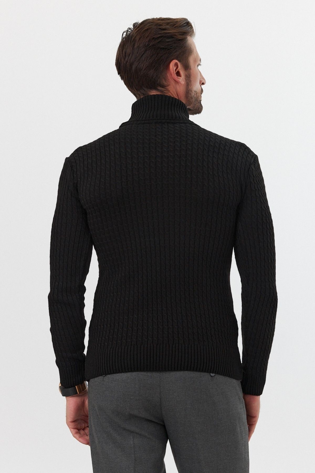 Turtleneck Neck Slim Fit Cable Knit Sweater