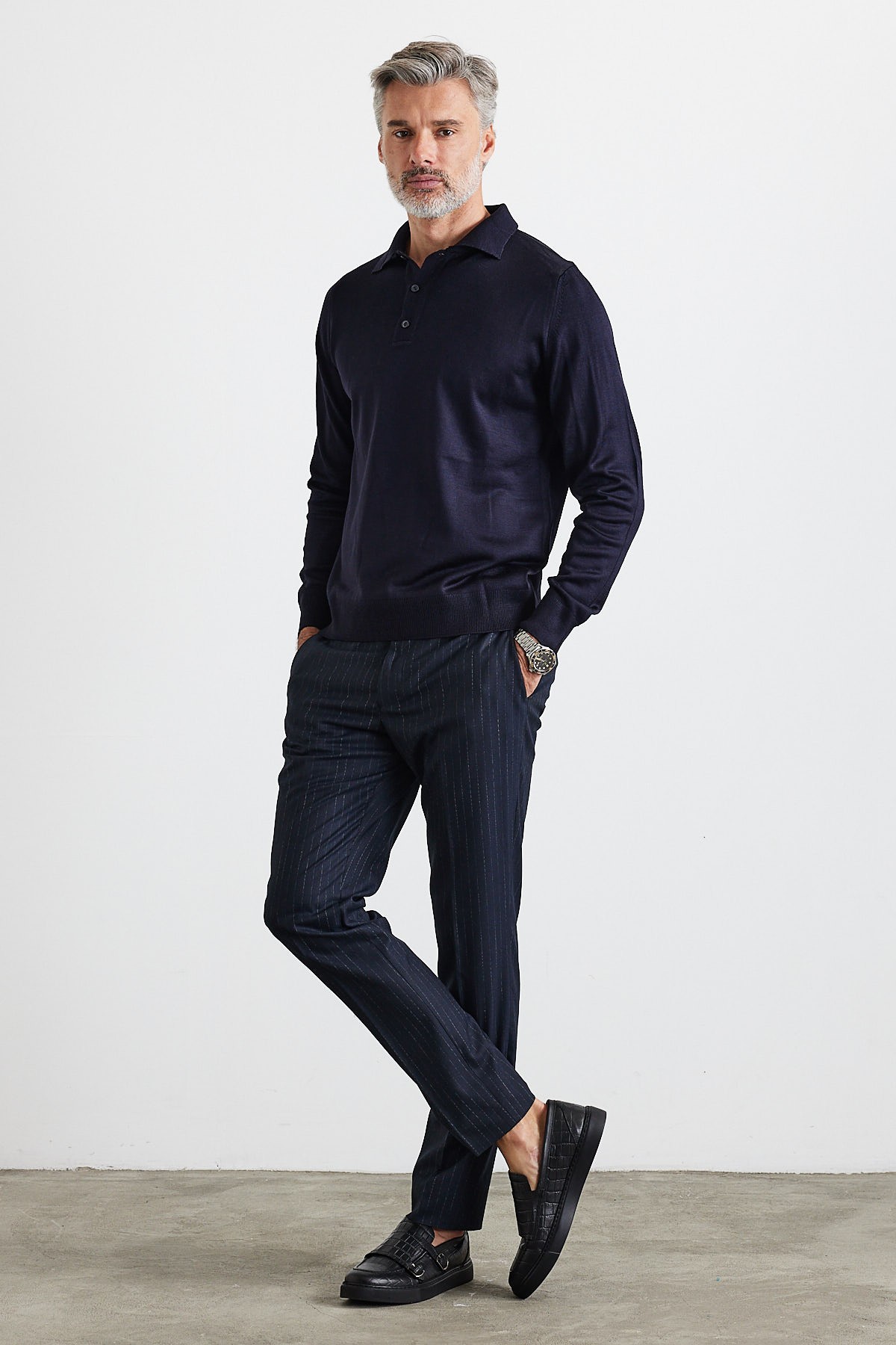 Men's Standard Fit Regular Cut Polo Collar Knit Sweater - Navy blue