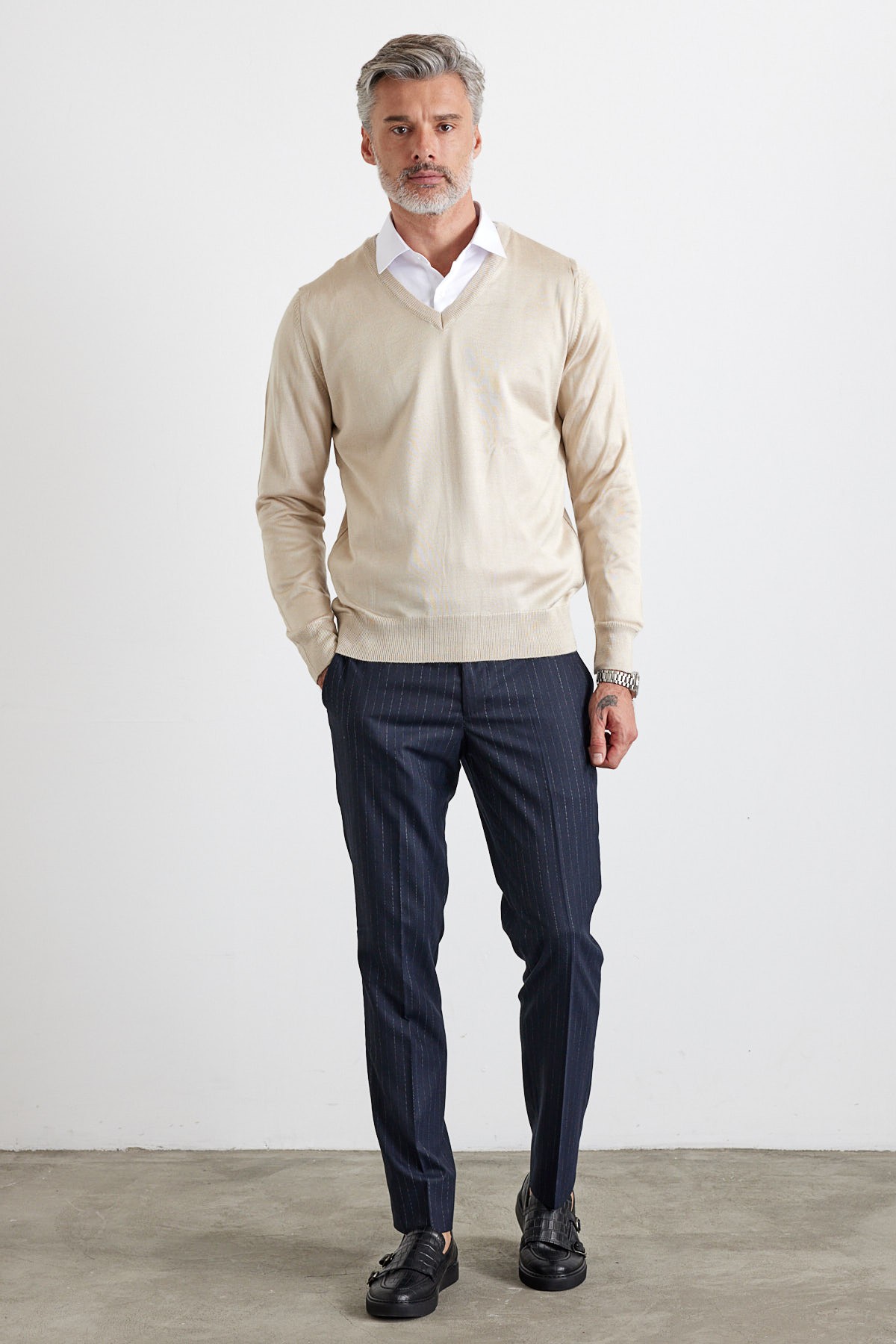  Men's Standard Fit Regular Cut V-Neck Sweater - Stone