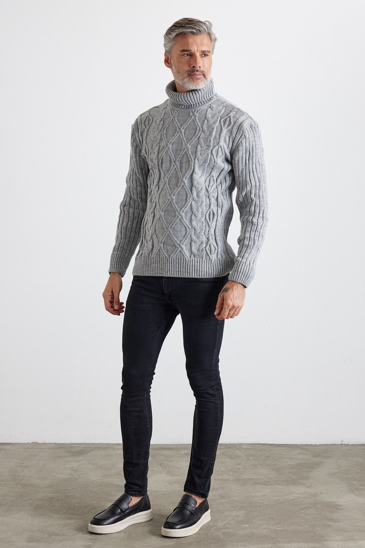 Men's Cable Knit Argyle Pattern Full Turtleneck Ribbed Thick Sweater - Medium Gray