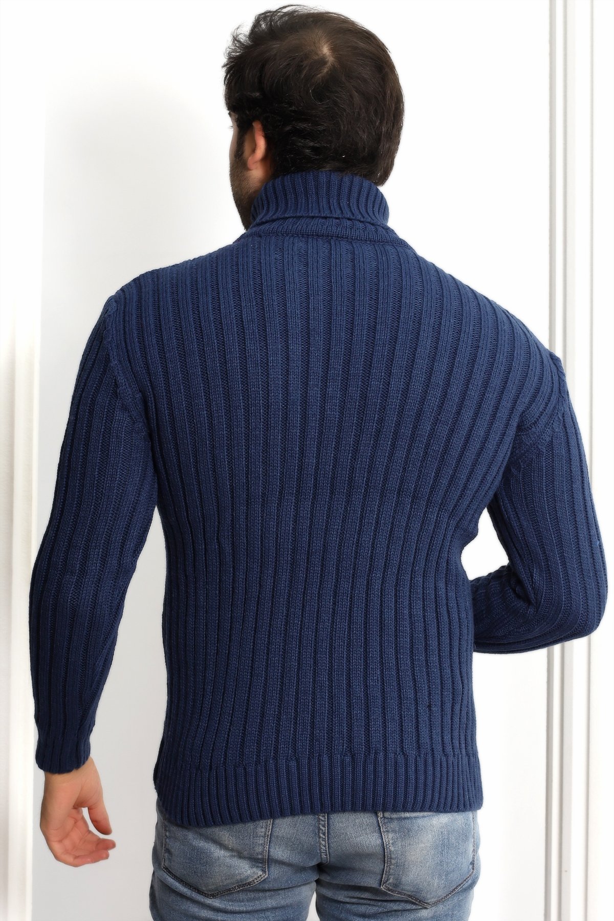 Men's Cable Knit Argyle Pattern Full Turtleneck Ribbed Thick Sweater - Navy blue