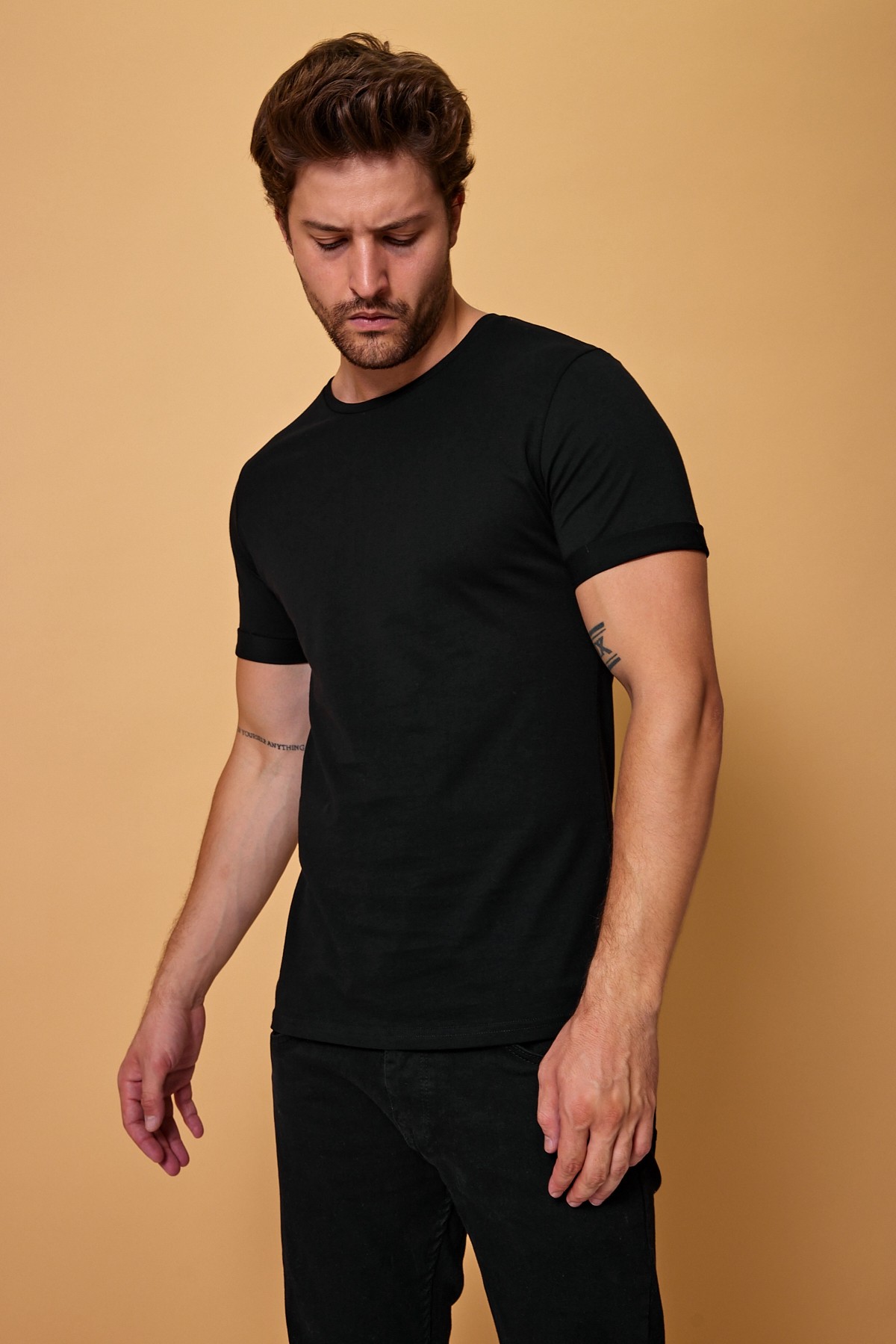 Erkek Slim Fit Yüksek Kalite %100 Pamuk Basic Tişört 24/1 - Siyah