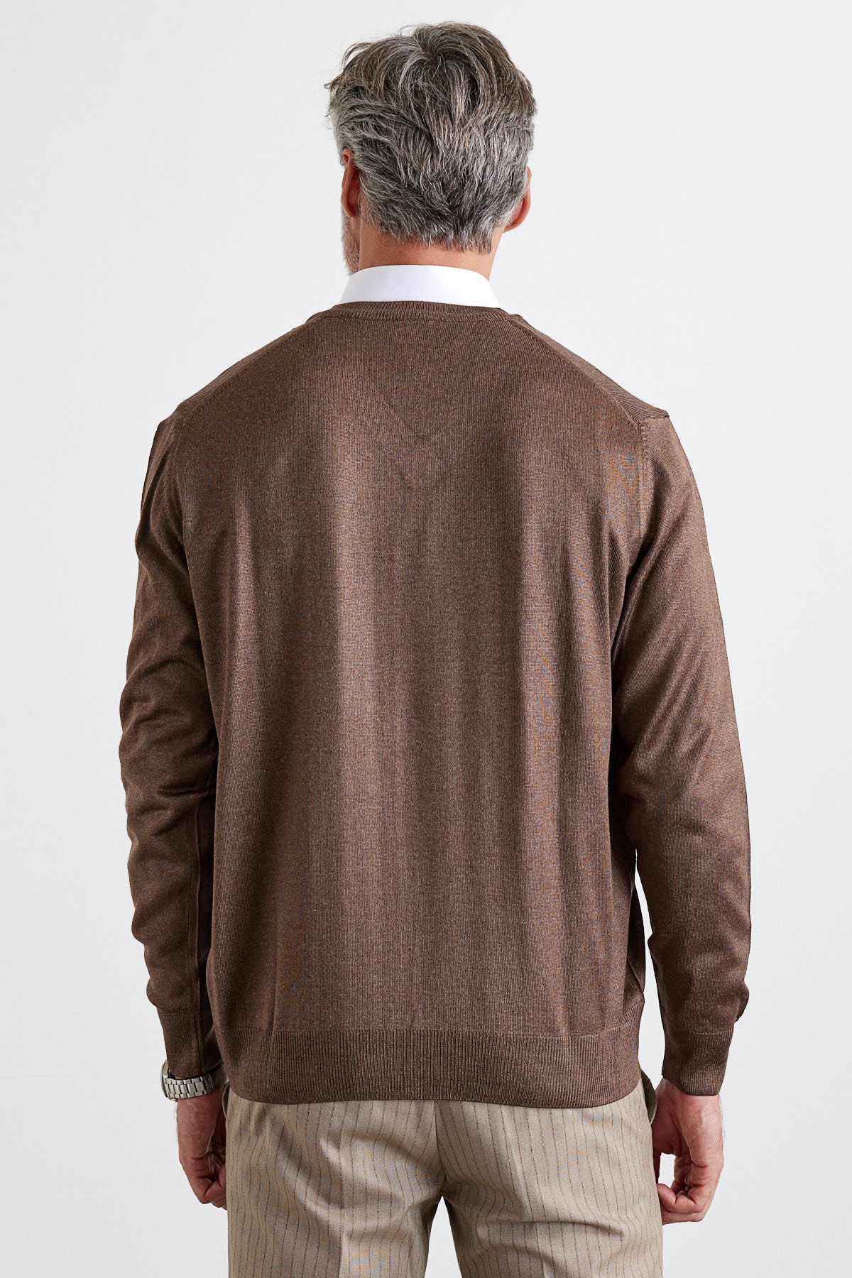  Men's Standard Fit Regular Cut V-Neck Sweater - Brown