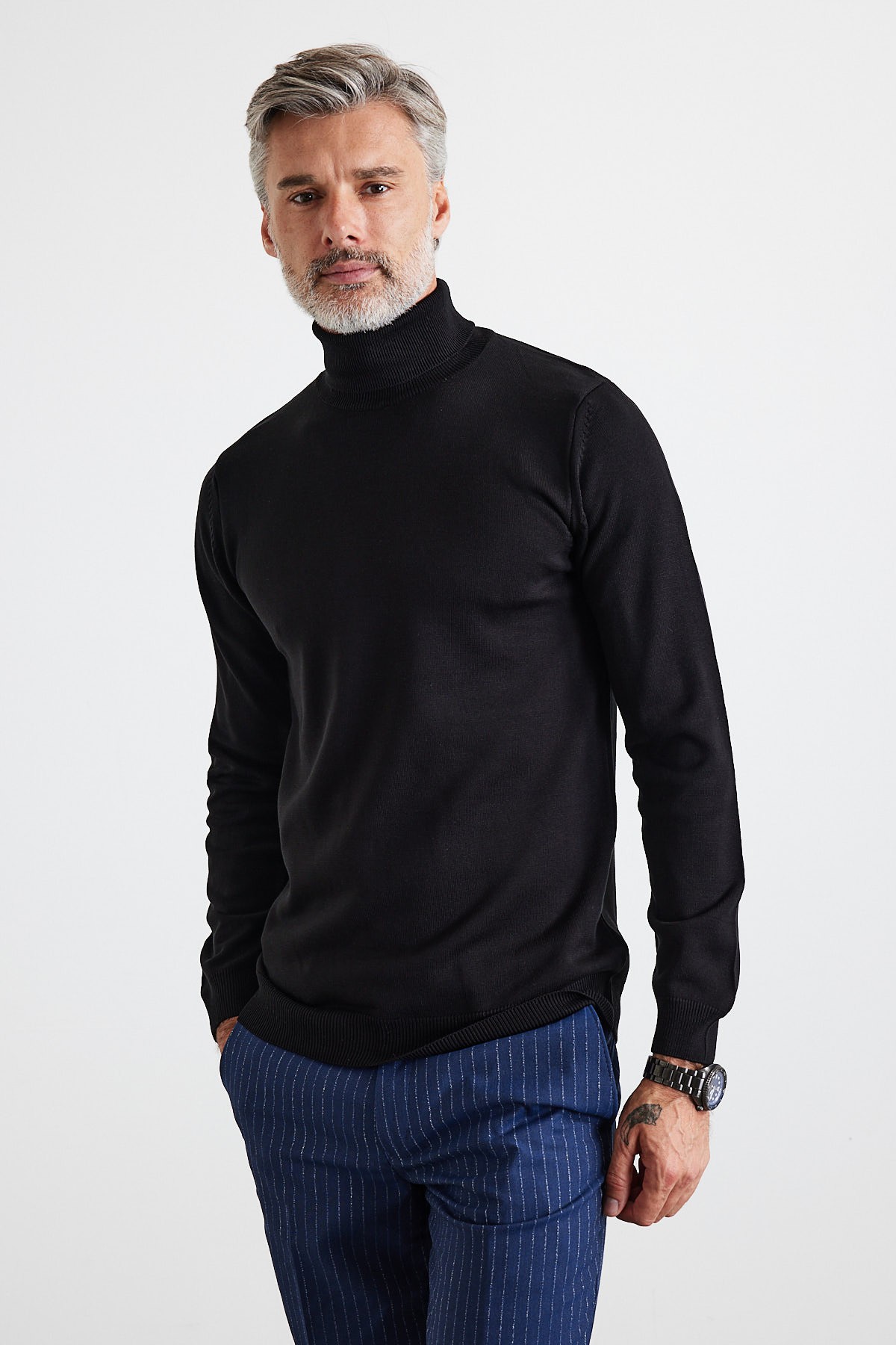 Men's Slim Fit Tight Cut Fisherman Neck Sweater - Black