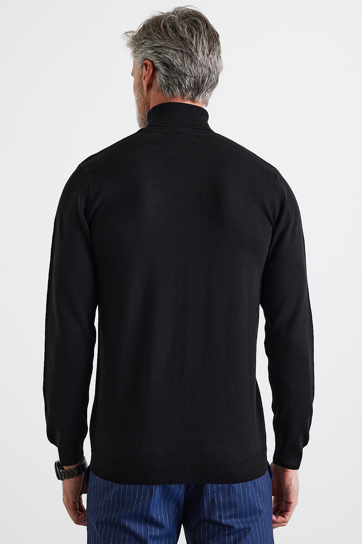 Men's Slim Fit Tight Cut Fisherman Neck Sweater - Black