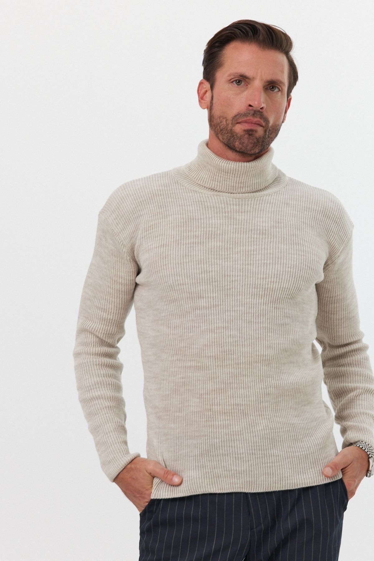 Men's Turtleneck Neck Slim Fit Ribbed Knit Sweater