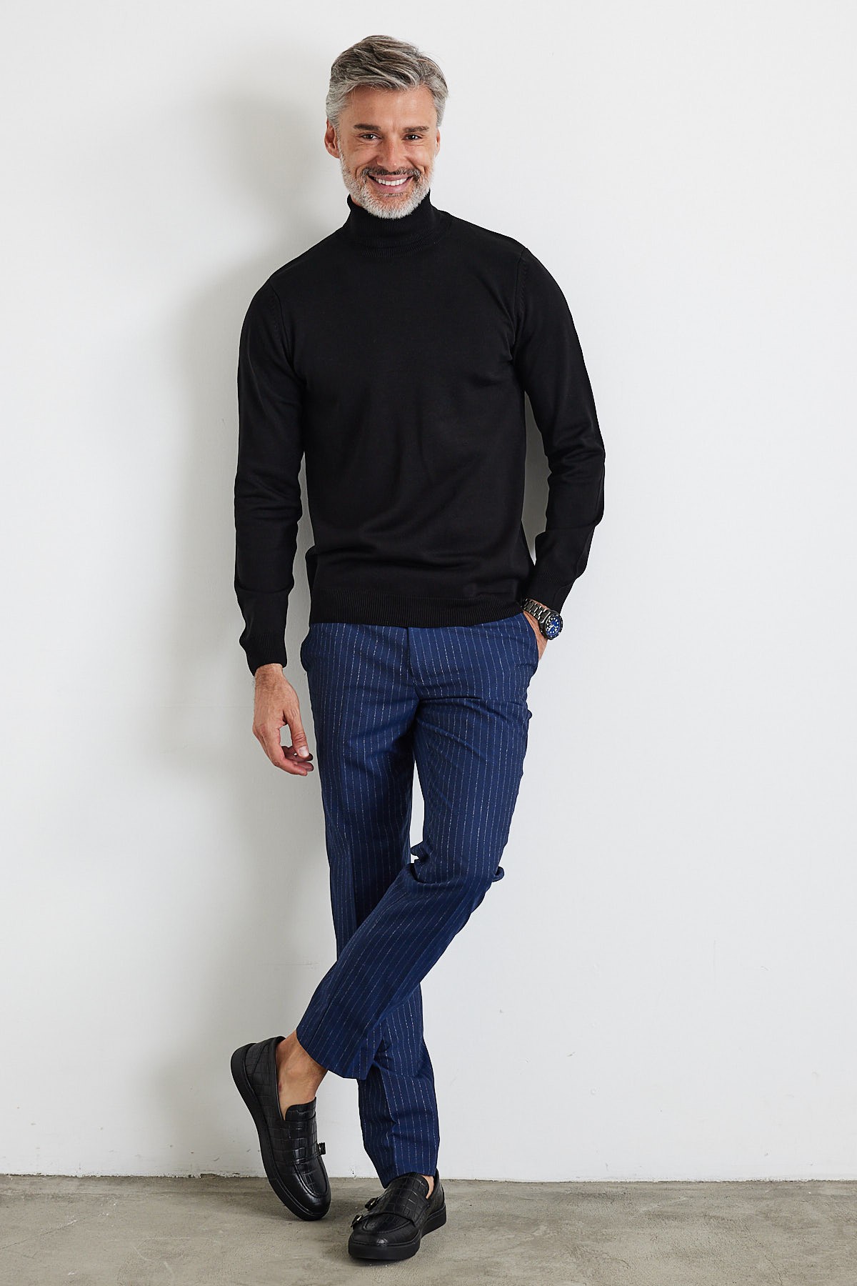 Men's Slim Fit Tight Cut Fisherman Neck Sweater - Black