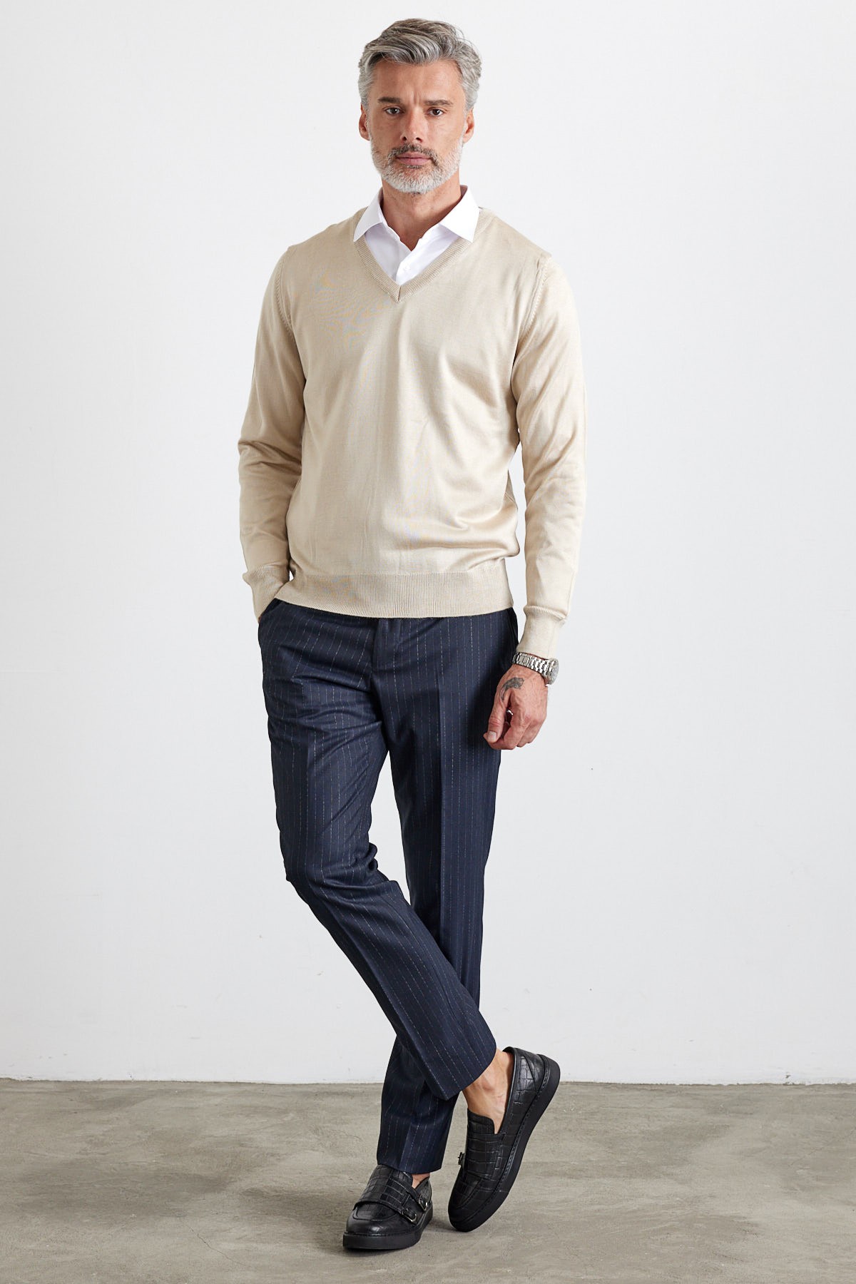  Men's Standard Fit Regular Cut V-Neck Sweater - Stone