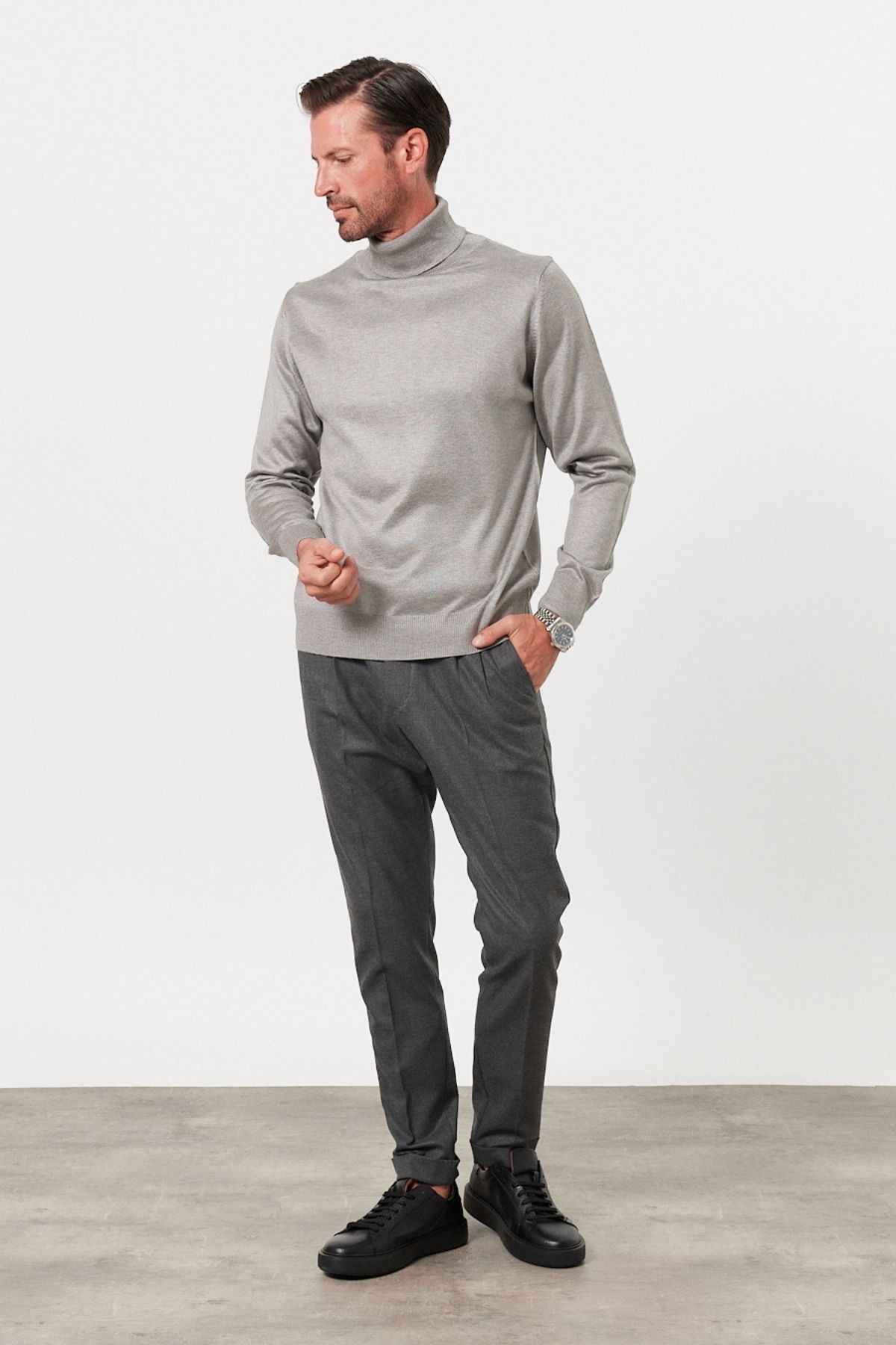 Men's Standard Fit Regular Cut Fisherman Neck Knit Sweater