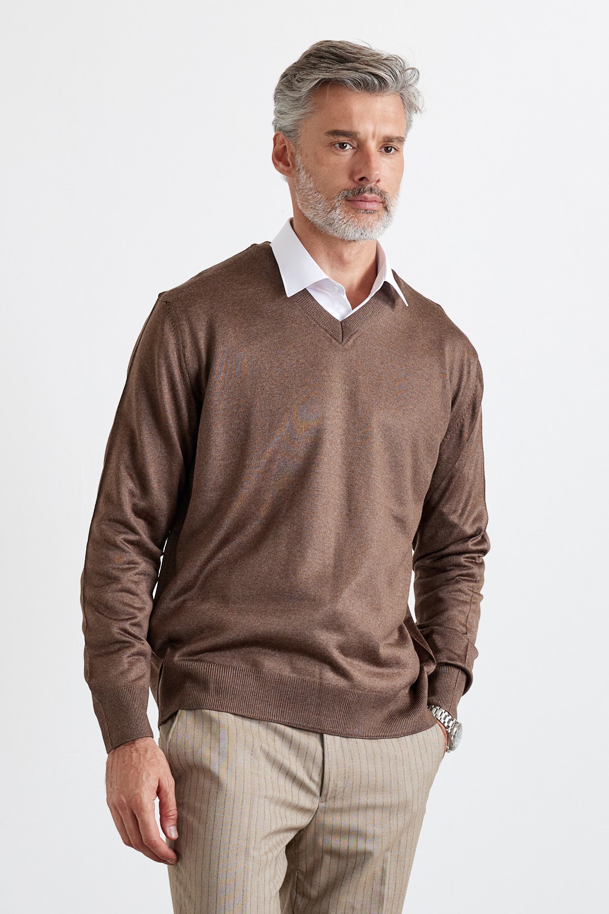  Men's Standard Fit Regular Cut V-Neck Sweater - Brown