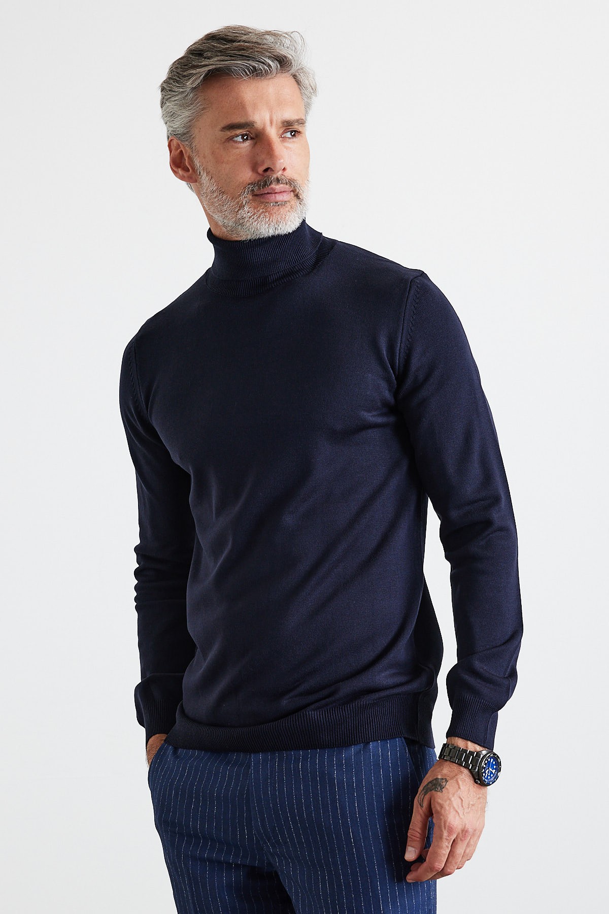 Men's Slim Fit Tight Cut Fisherman Neck Sweater - Navy blue