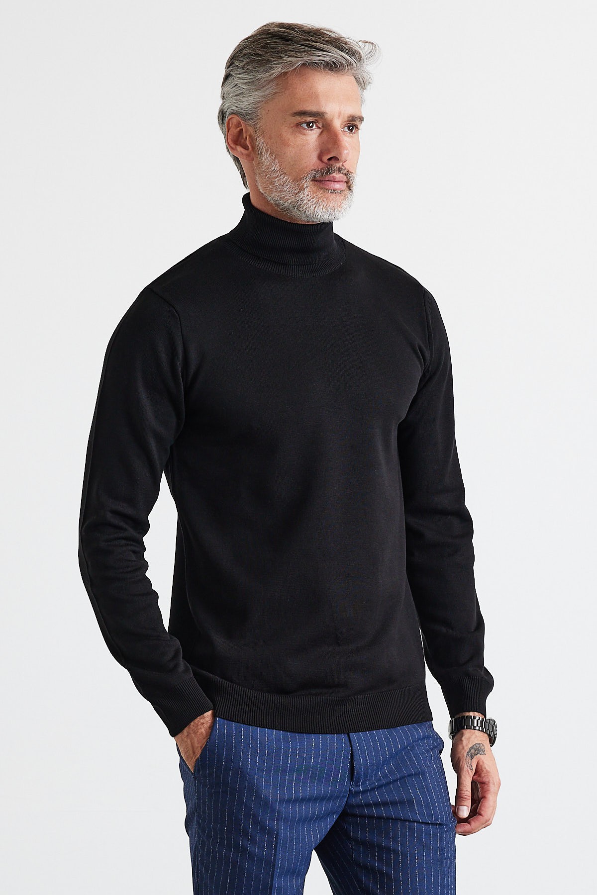 Men's Slim Fit Tight Cut Fisherman Neck Sweater - Black