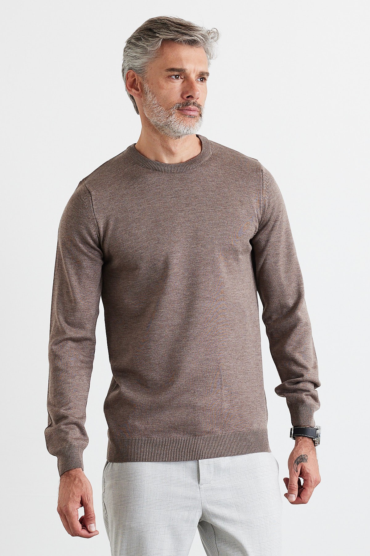 Men's Slim Fit Narrow Cut Turtleneck Sweater - Brown