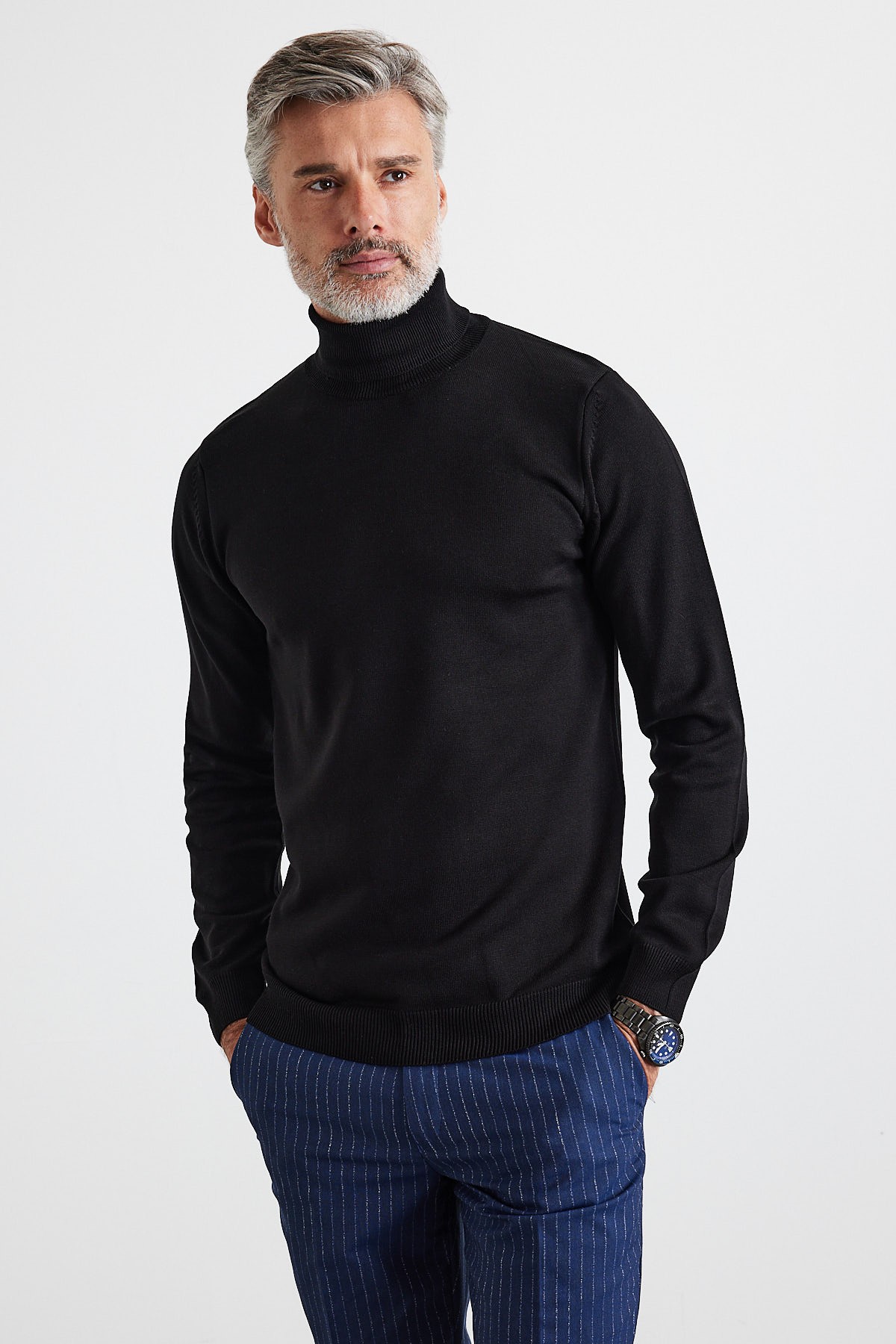 Men's Slim Fit Tight Cut Fisherman Neck Sweater - Black