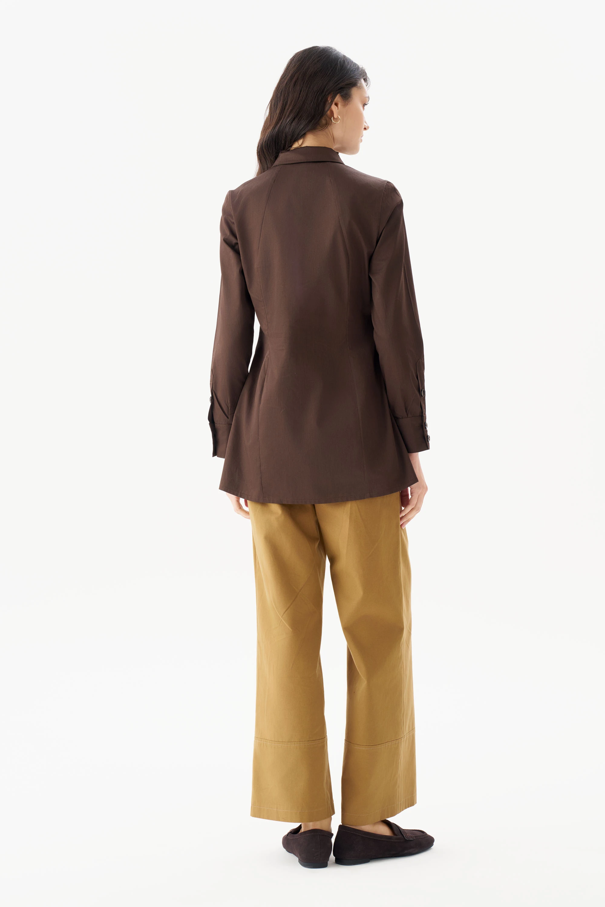 YIRTMAÇ DETAYLI GÖMLEK