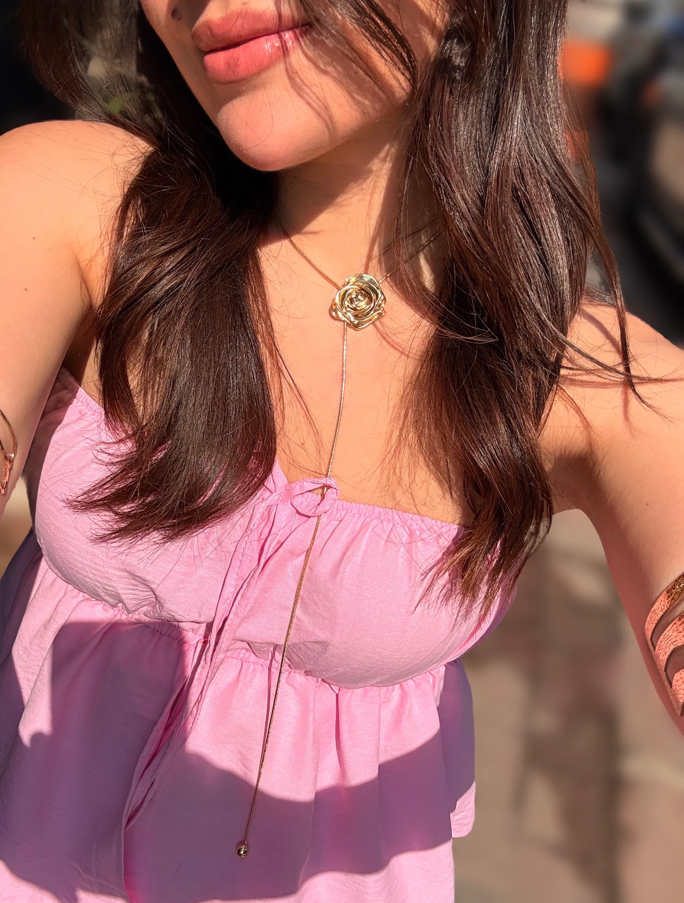 Boyu Ayarlanabilir Uzun Gül Figürlü Kolye