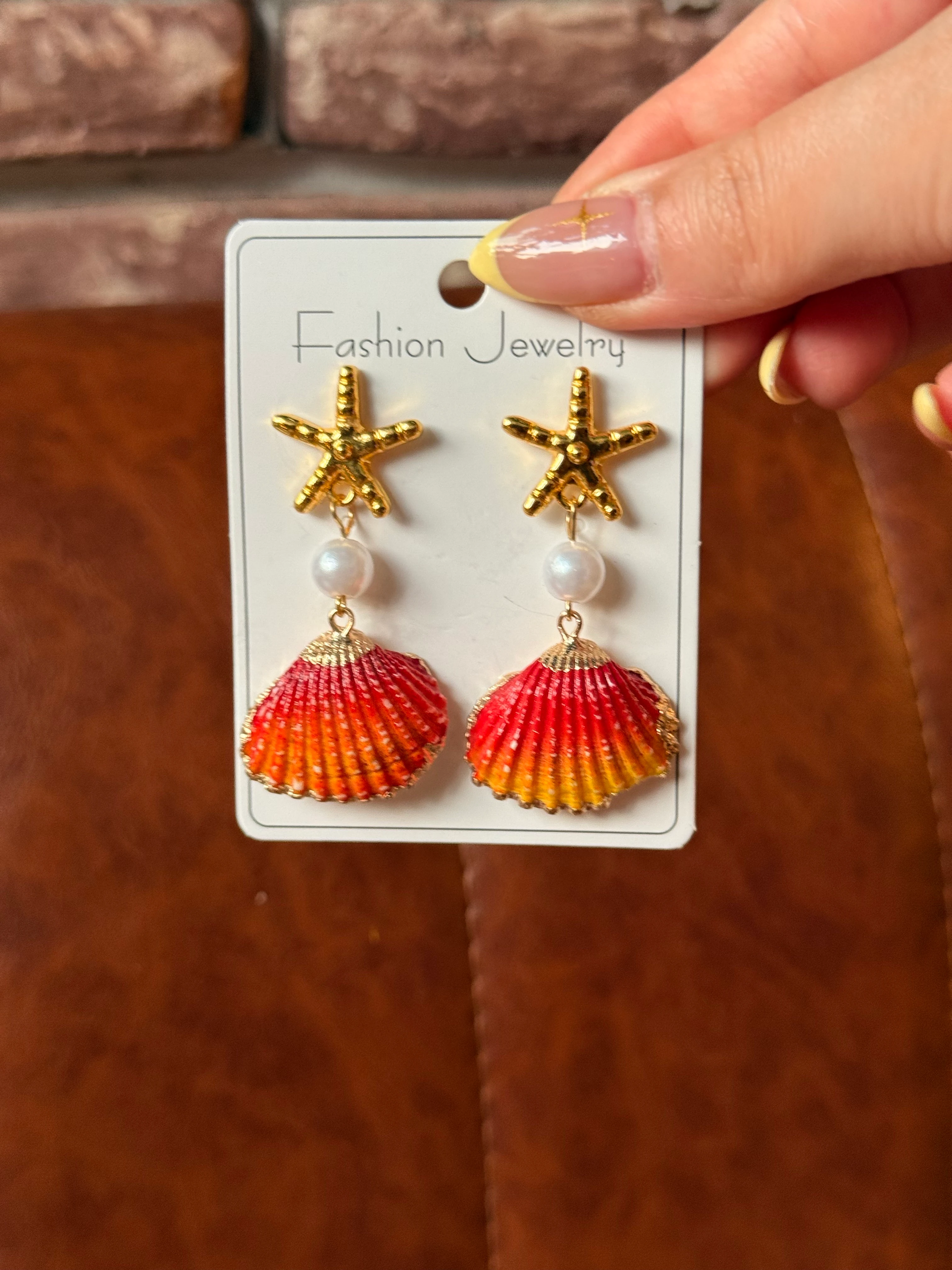 Renkli Deniz Kabuklu Yıldızlı Küpe