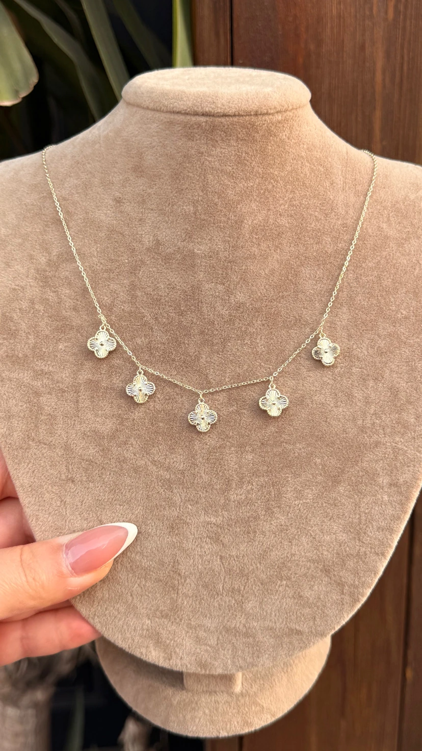 Çelik 5 Yoncalı Kolye