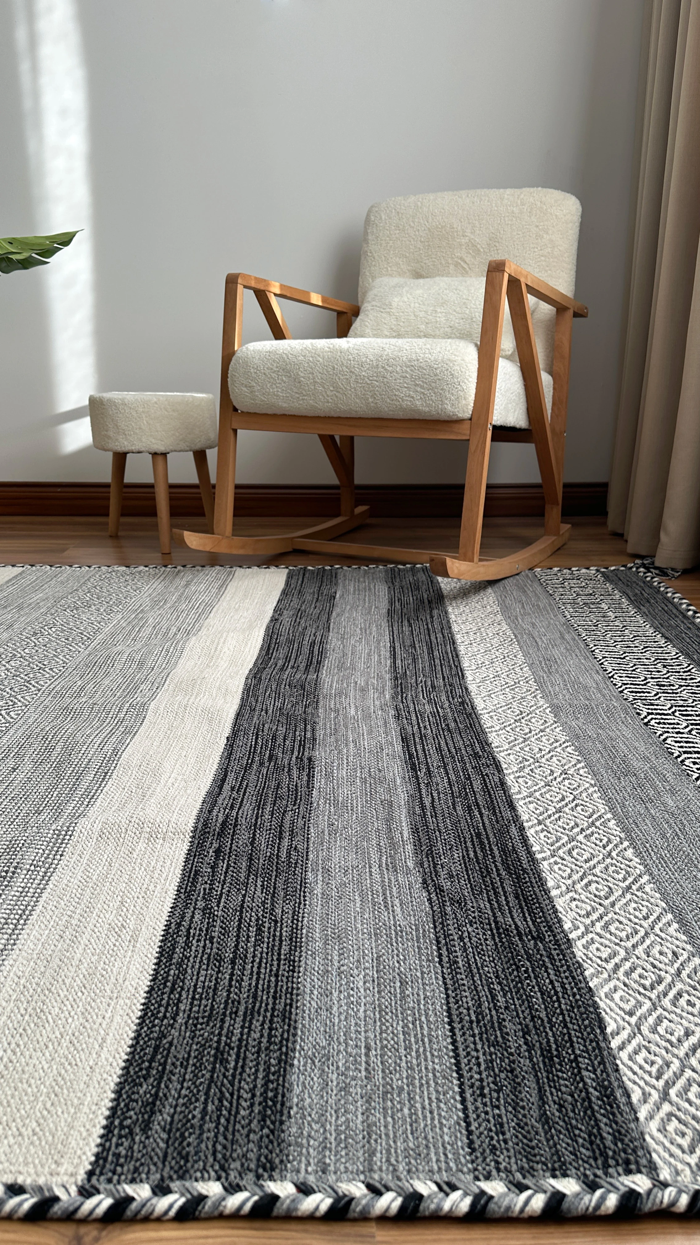 İSKANDİNAV KİLİM TRB-04 GRİ