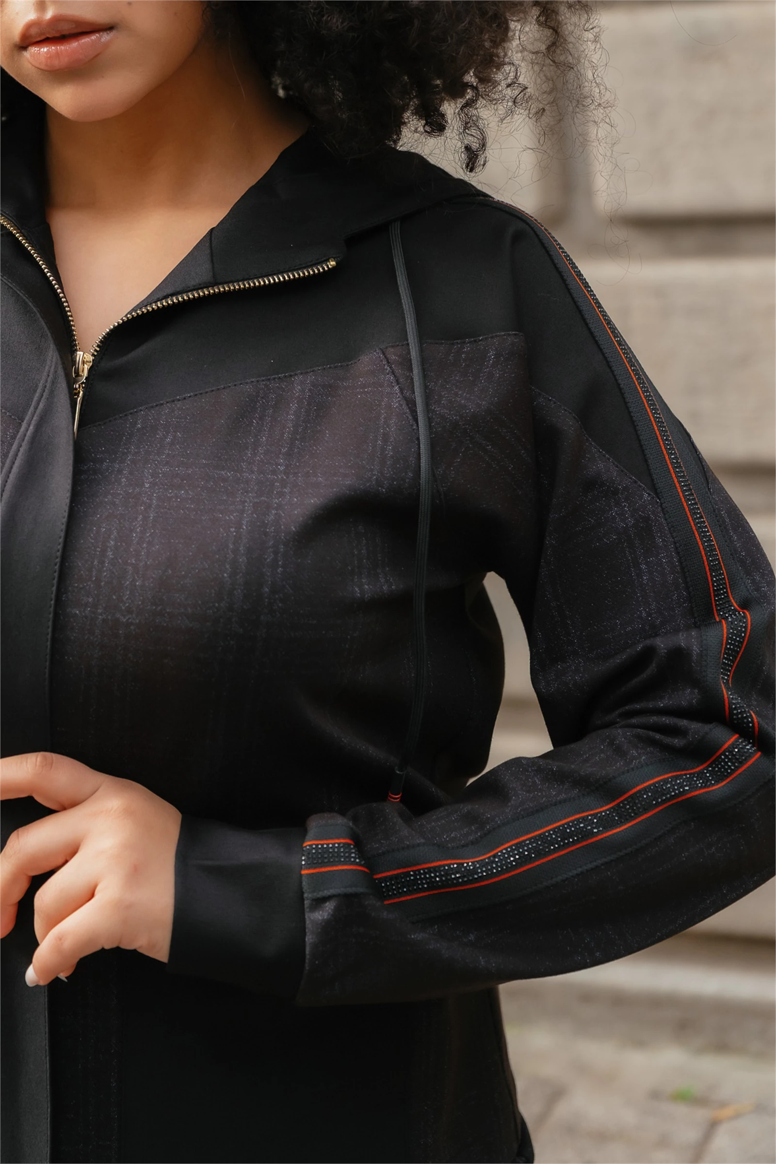 Kışlık Şeritli Cepli Fermuarlı Kapşonlu Eşofman Takımı