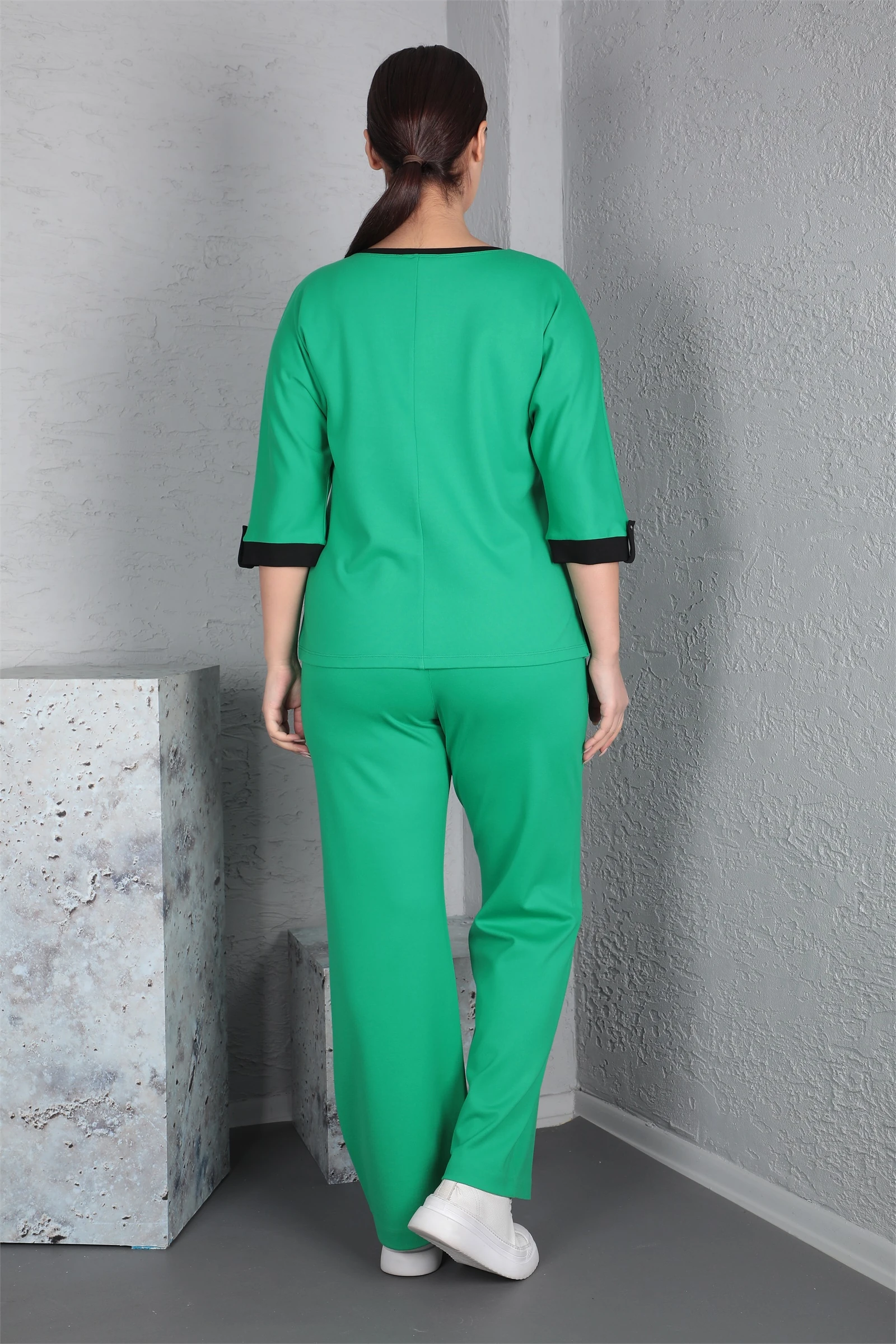 Sezonluk Logo Aksesuarlı Beli Lastikli Eşofman Takımı - Yeşil