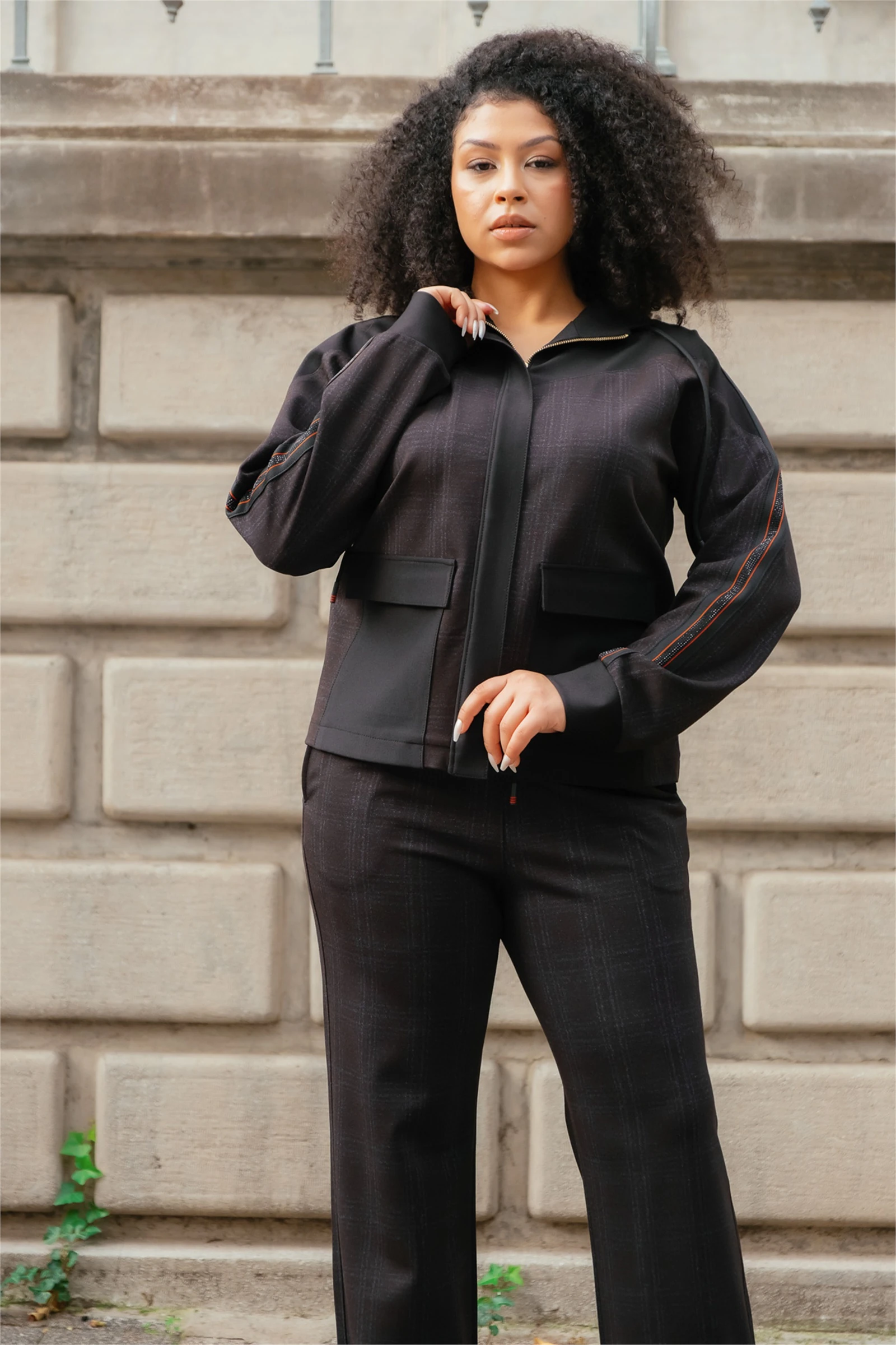 Kışlık Şeritli Cepli Fermuarlı Kapşonlu Eşofman Takımı