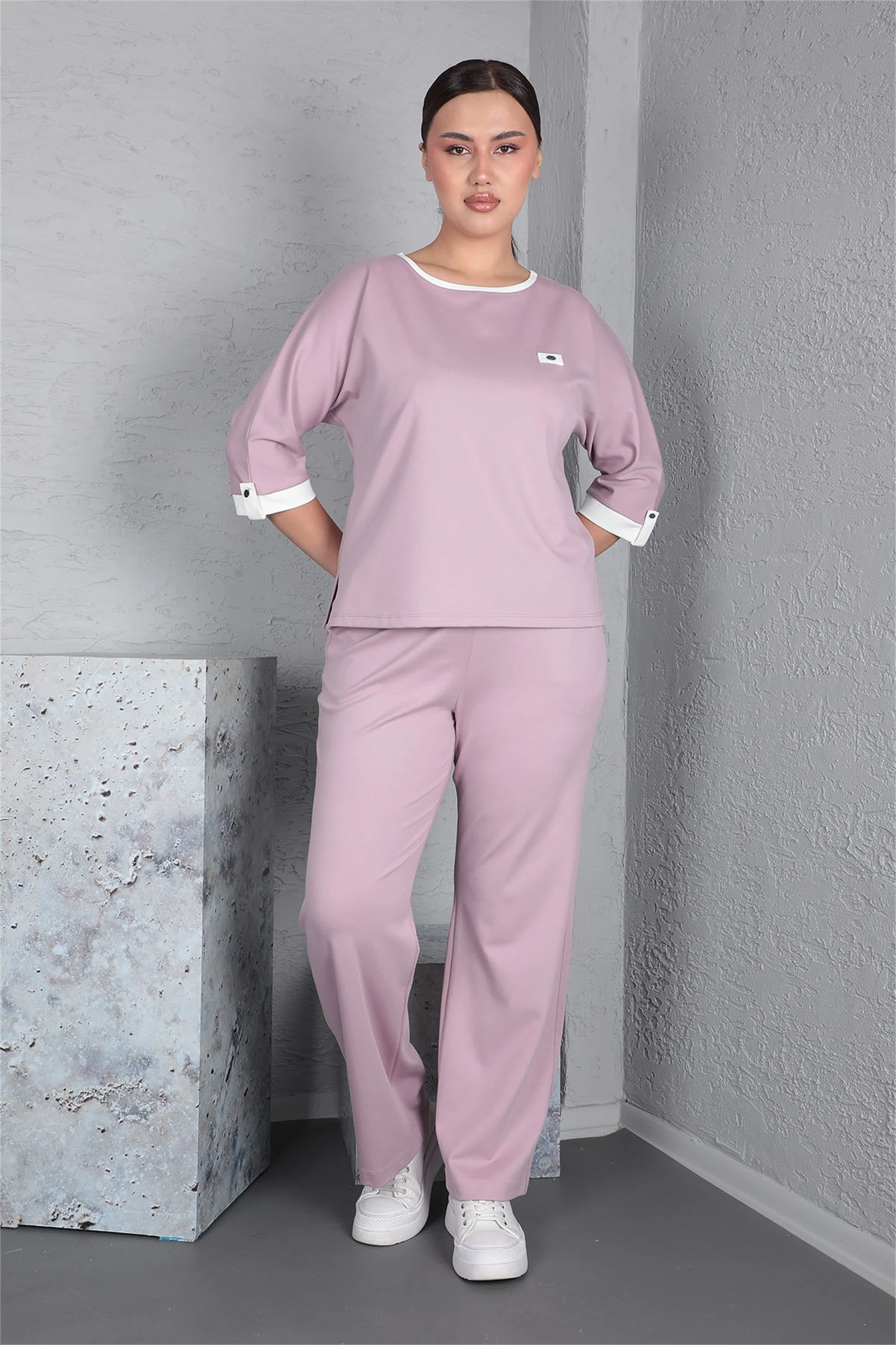 Sezonluk Logo Aksesuarlı Beli Lastikli Eşofman Takımı - Pembe