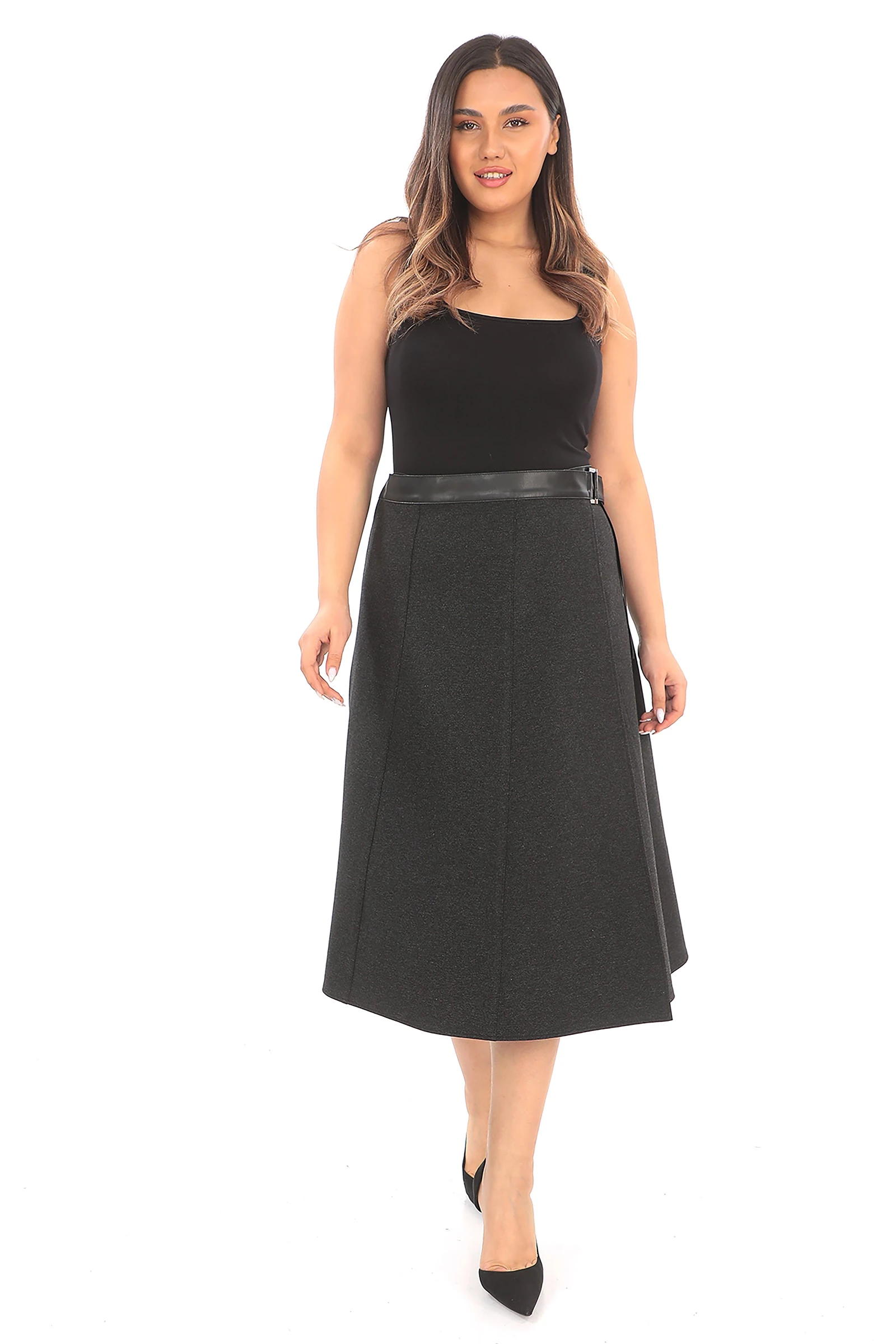 Kışlık Yırtmaç Detaylı Kemeri Derili Kaşe Etek - Siyah