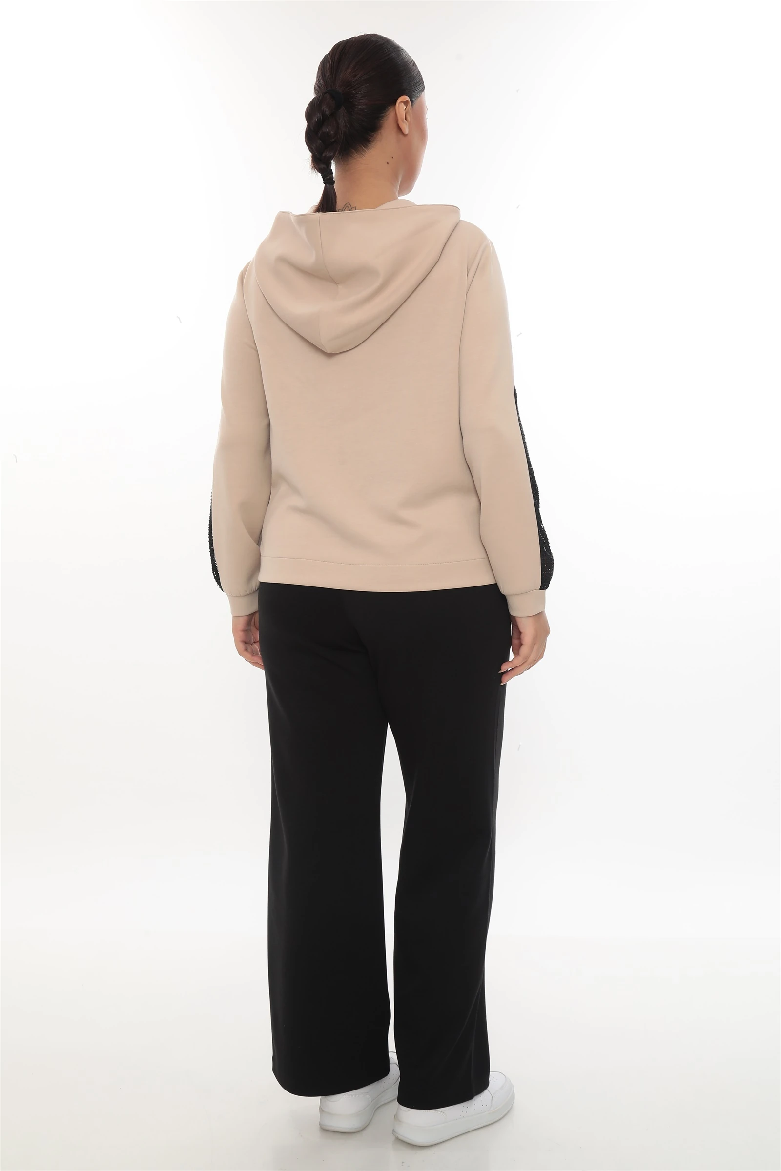 Kışlık Garnili Cepli Kapşonlu Taşlı Eşofman Takımı