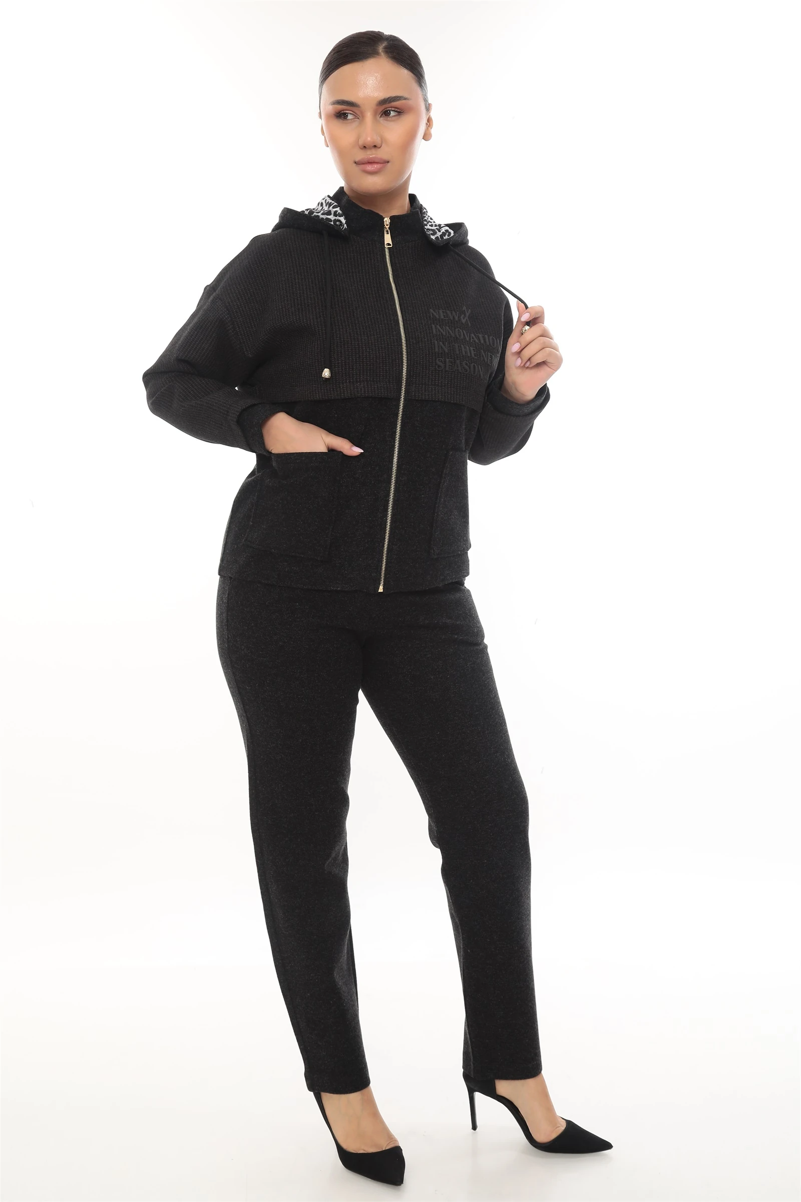 Kışlık Fermuarlı Kapşonlu Baskılı Alt-Üst Takım