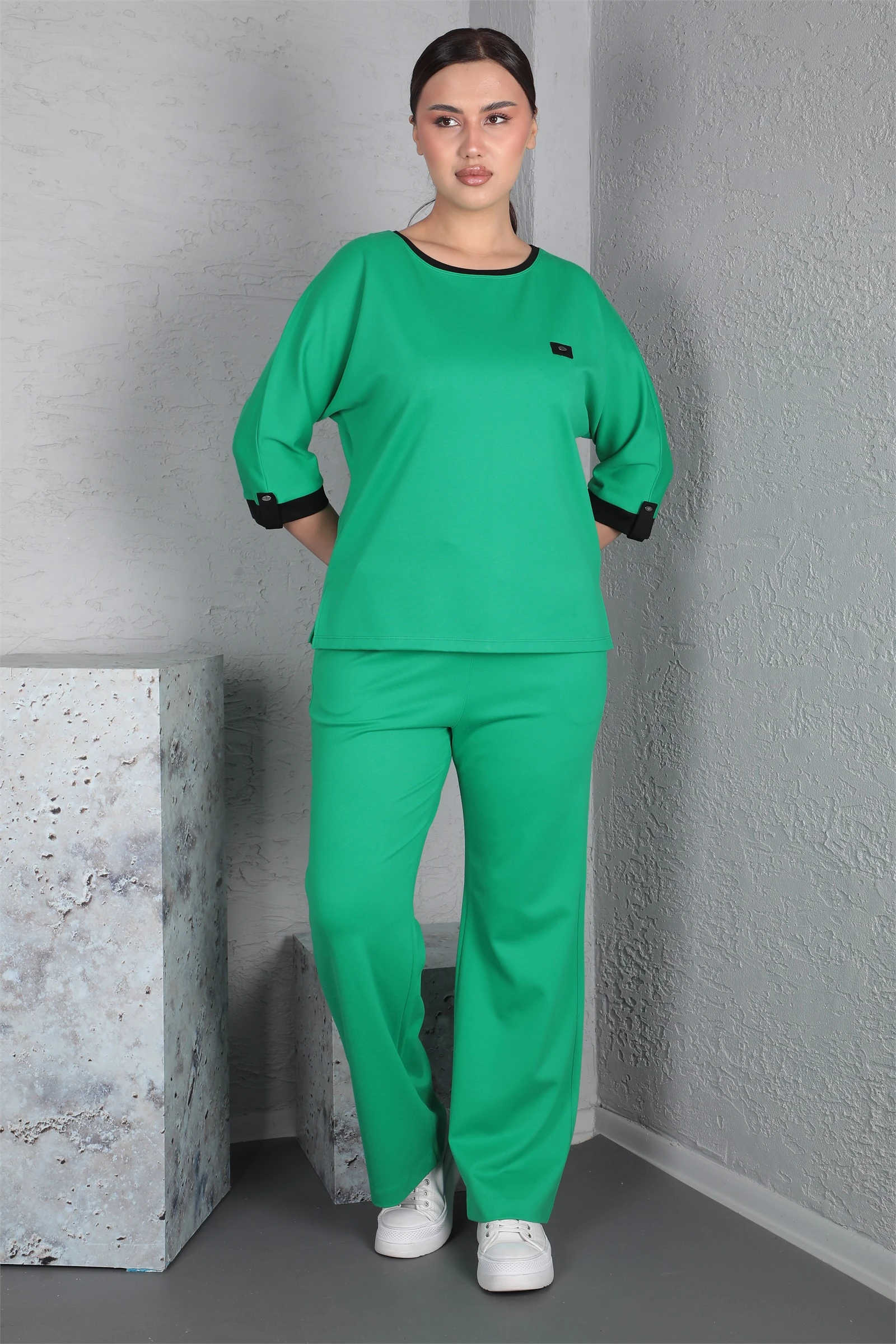 Sezonluk Logo Aksesuarlı Beli Lastikli Eşofman Takımı - Yeşil