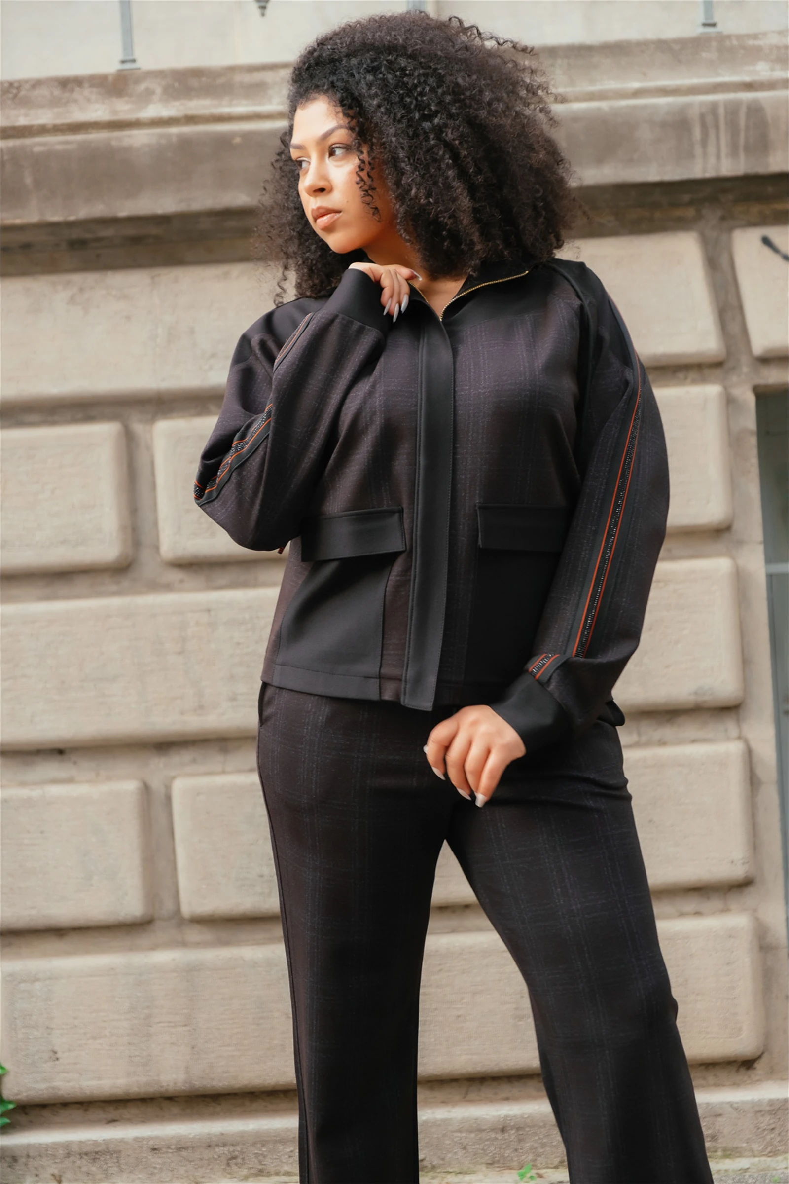 Kışlık Şeritli Cepli Fermuarlı Kapşonlu Eşofman Takımı