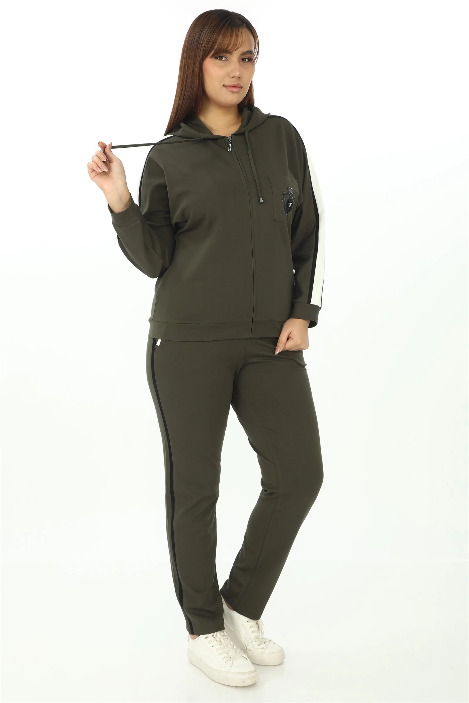 Sezonluk Şeritli Cepli Taşlı Aksesuarlı Kapşonlu Eşofman Takımı - Haki