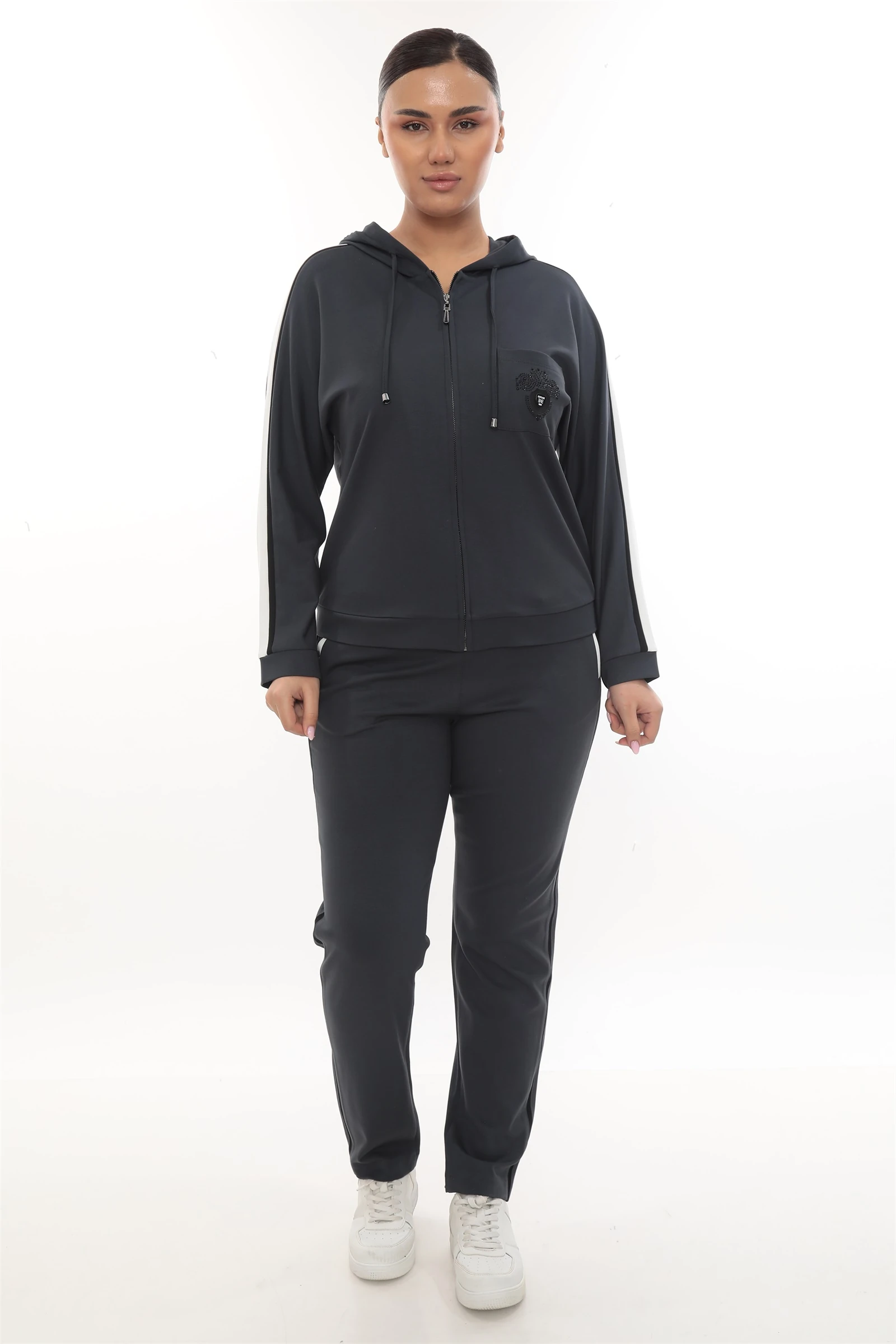 Sezonluk Şeritli Cepli Taşlı Aksesuarlı Kapşonlu Eşofman Takımı - Antrasit