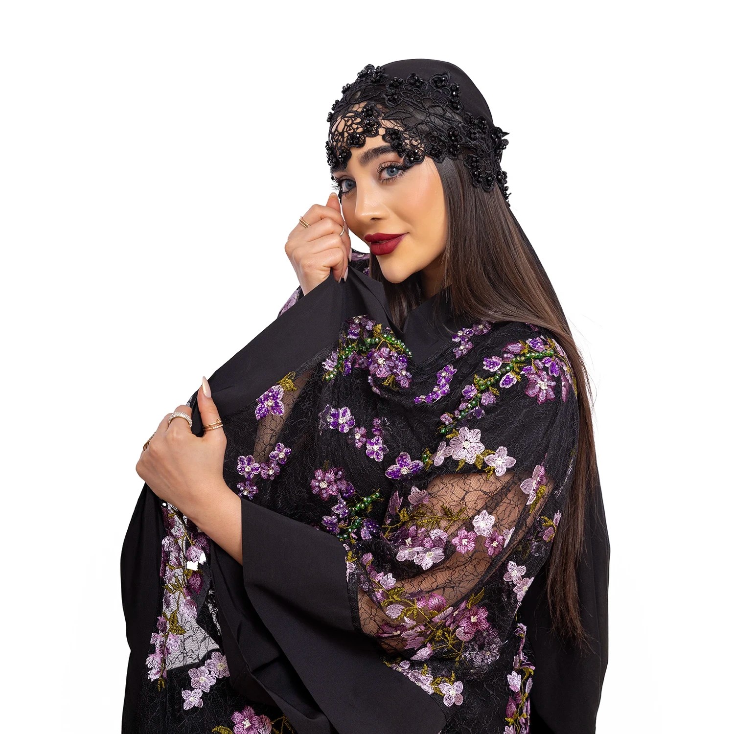 Mor Çiçekli Dantel Kumaş Üzeri İşlemeli Transparan Abaya
