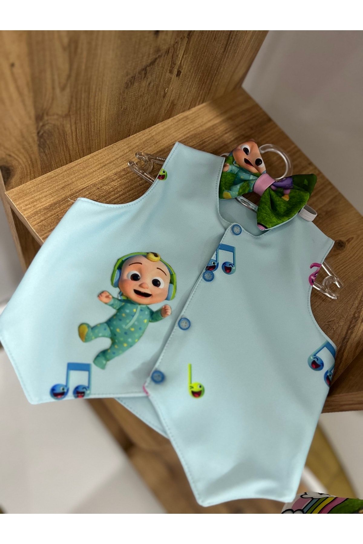 Erkek Çocuk Cocomelon Pantalon Yelek Papyon Takım