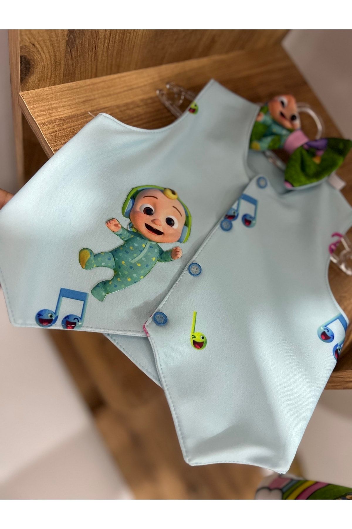 Erkek Çocuk Cocomelon Pantalon Yelek Papyon Takım