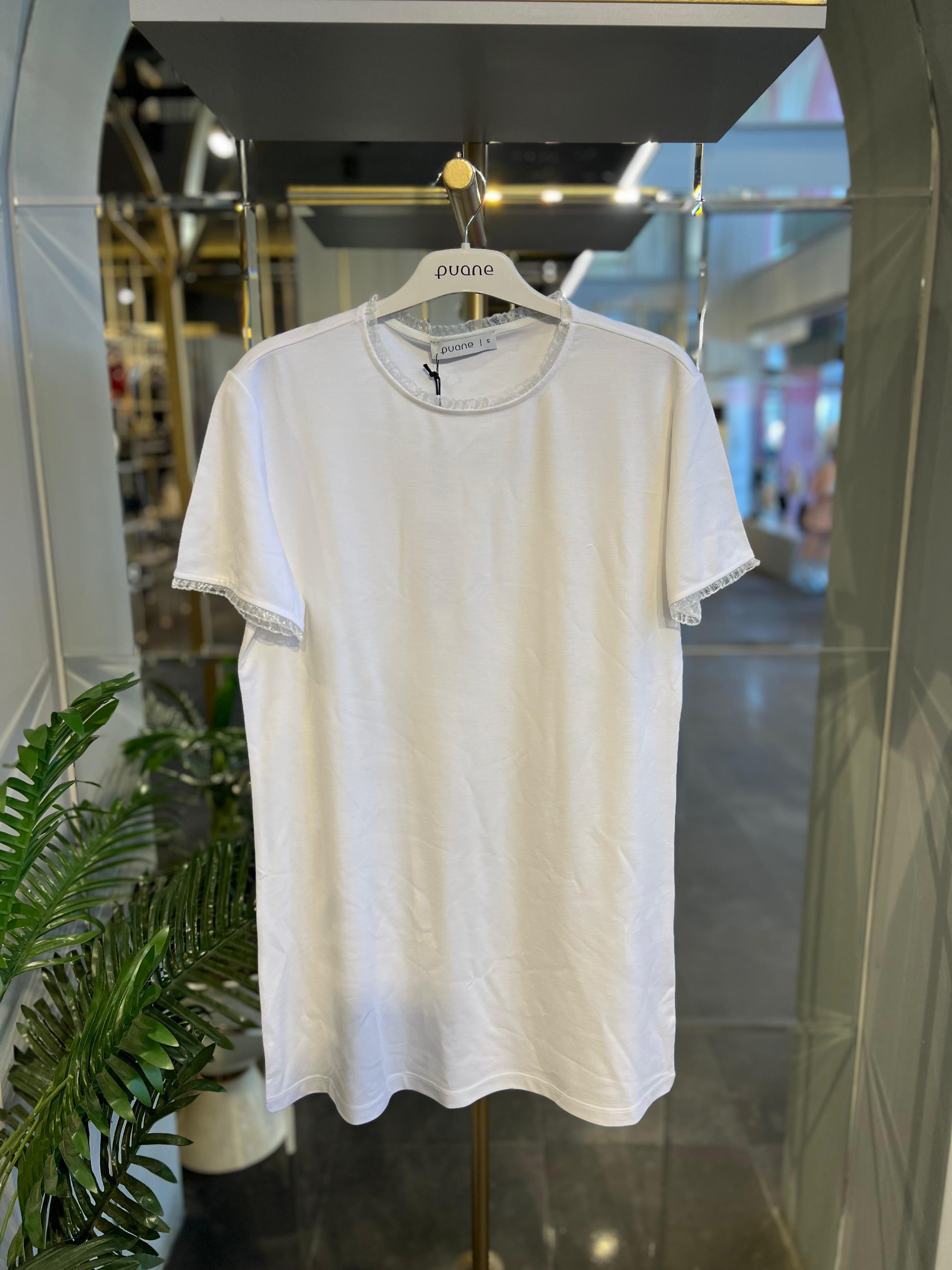 PUANE- YAKA VE KOL DETAYLI BEYAZ T-SHIRT